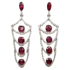 NWT $67, 500 Pendientes Colgantes de Oro de 18 KT Flor de Rubí Fancy Ruby Drop Diamond