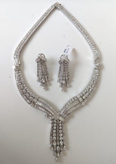 NWT $375, 000 Rare 18KT Gold Gorgeous Glittering Fancy Diamond Necklace Earrings