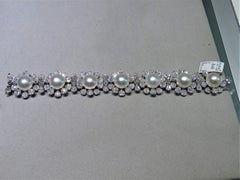 NWT $69, 500 18KT Gold Rare Lrg South Sea Pearl Gorgeous Diamond Flower Bracelet