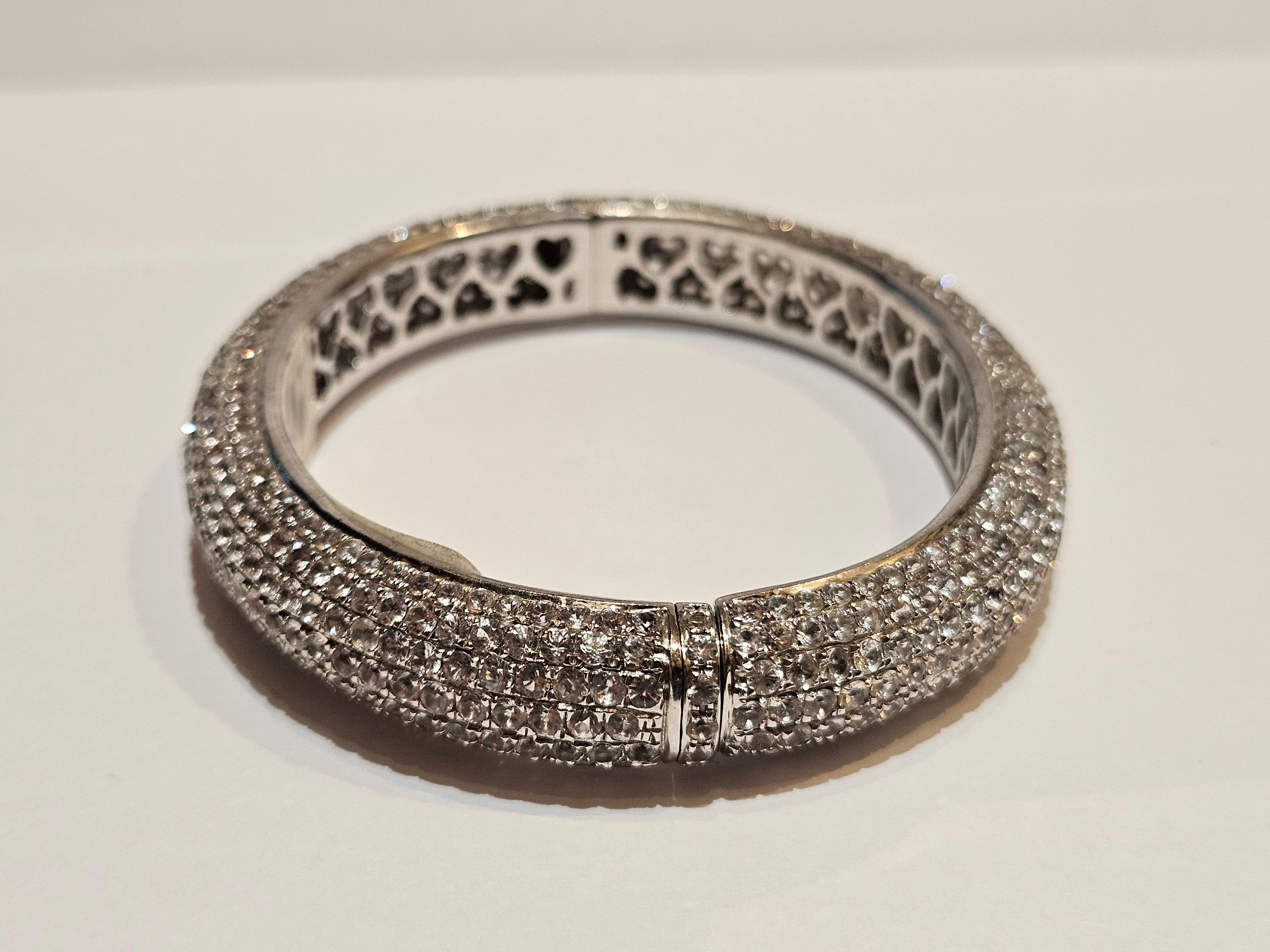 Mixed Cut NWT $7, 200 Fancy Glittering 25CT White Sapphire Bracelet Bangle Cuff For Sale