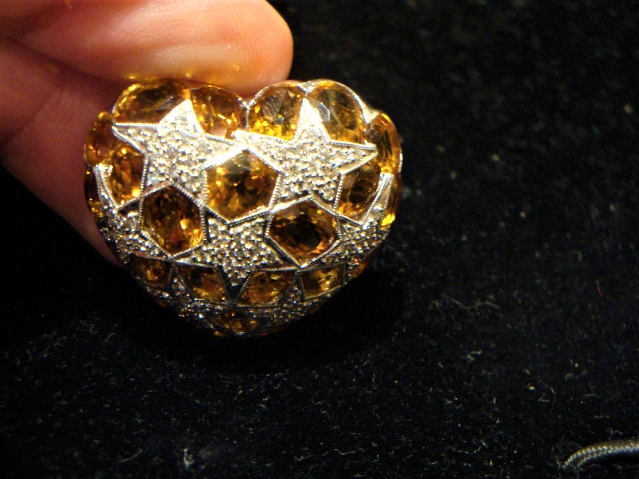 NWT $7, 500 Rare Important Or 18KT Gorgeous Citrine Heart Pendant Brooch Neuf - En vente à New York, NY