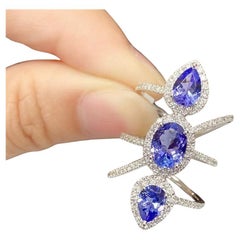 NWT $7, 749 Seltene 18KT Gold Fancy Triple 3 Tanzanite Edelstein und Diamant-Ring