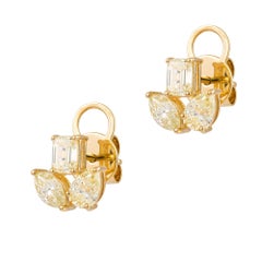 NWT $7, 750 18KT Fancy Glittering Triple 3 Light Yellow Diamond Stud Earrings