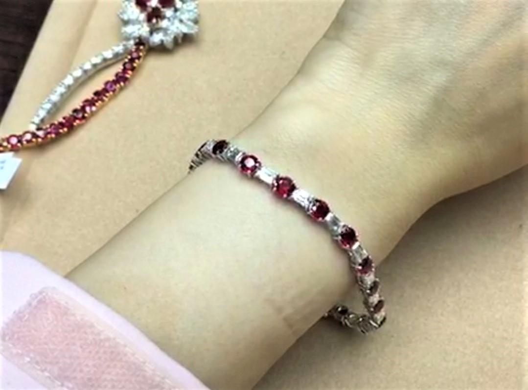 NWT $70, 000 Rare Important 18KT Gold 11CT Gorgeous Burmese Ruby Diamond Bracelet In New Condition For Sale In New York, NY