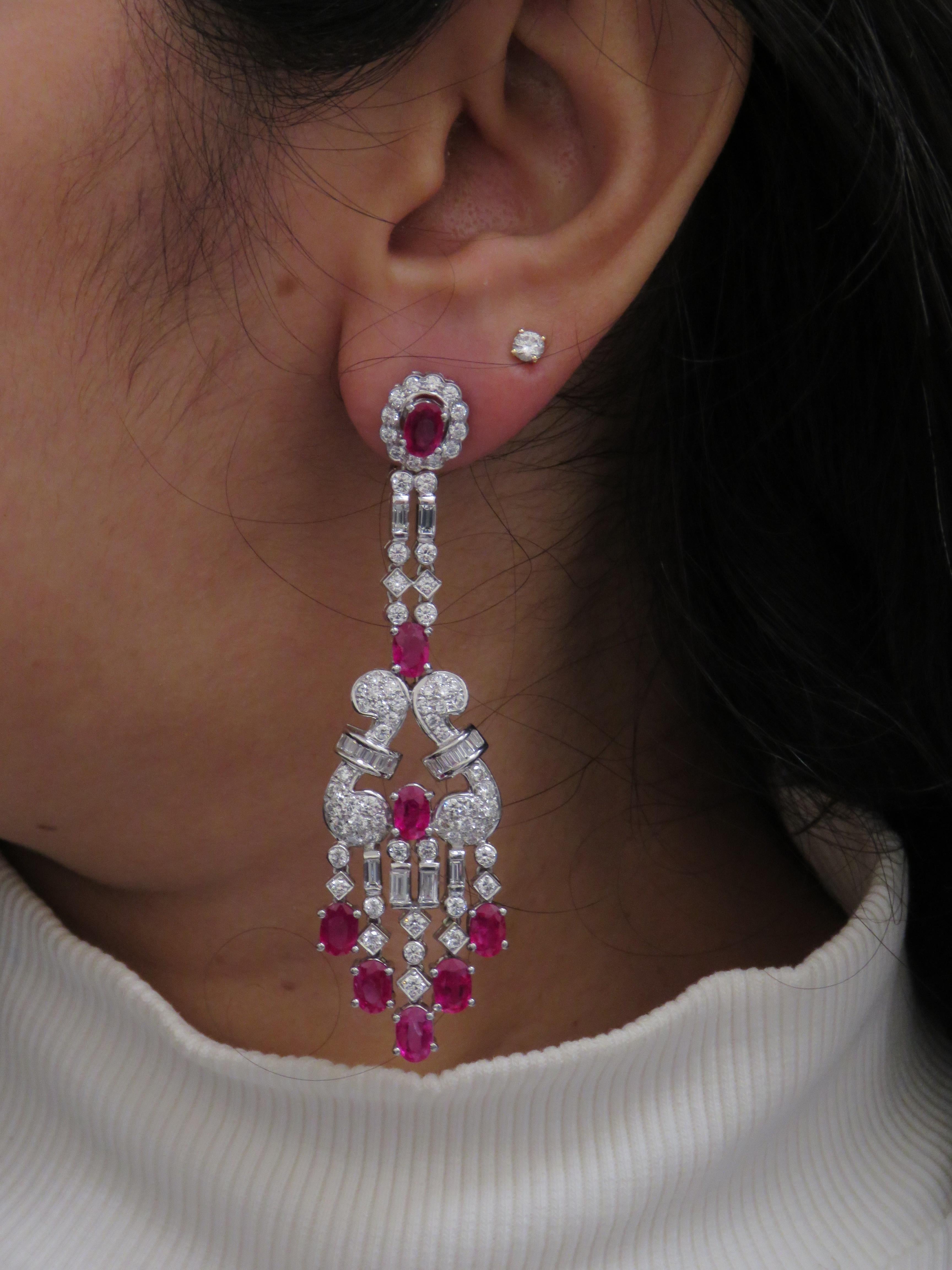 NWT $75, 000 Or 18KT Gorgeous Fancy Ruby Diamond Dangle Earrings Pour femmes en vente