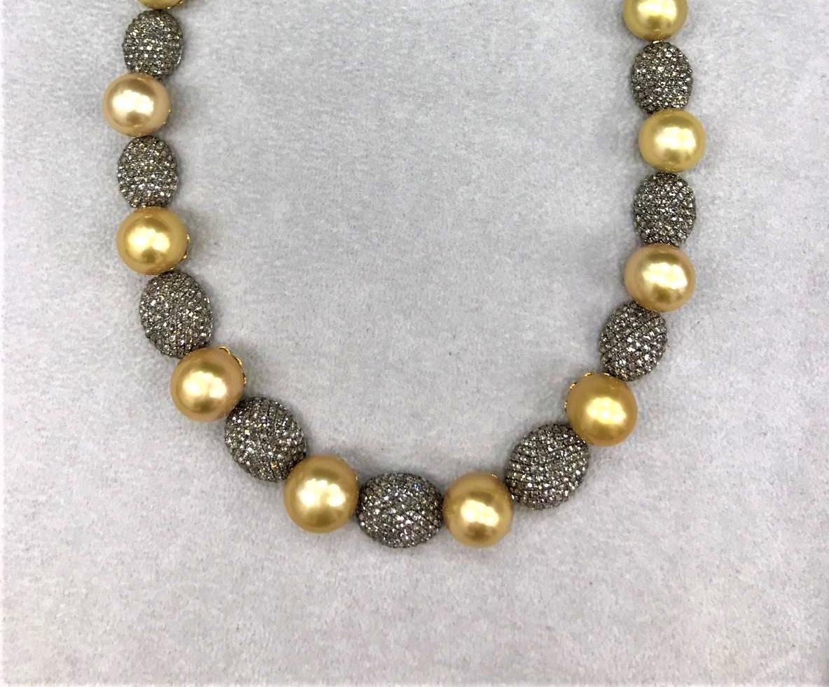 Taille ronde Superbe collier en or 18 carats avec perles des mers du Sud et diamants cognac de couleur fantaisie, 75 850 $, Neuf avec étiquette en vente