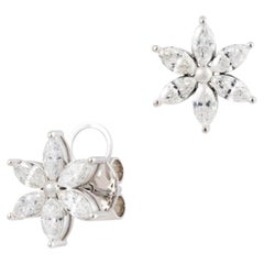 NWT $8, 500 Boucles d'oreilles diamant floral blanc large et scintillant