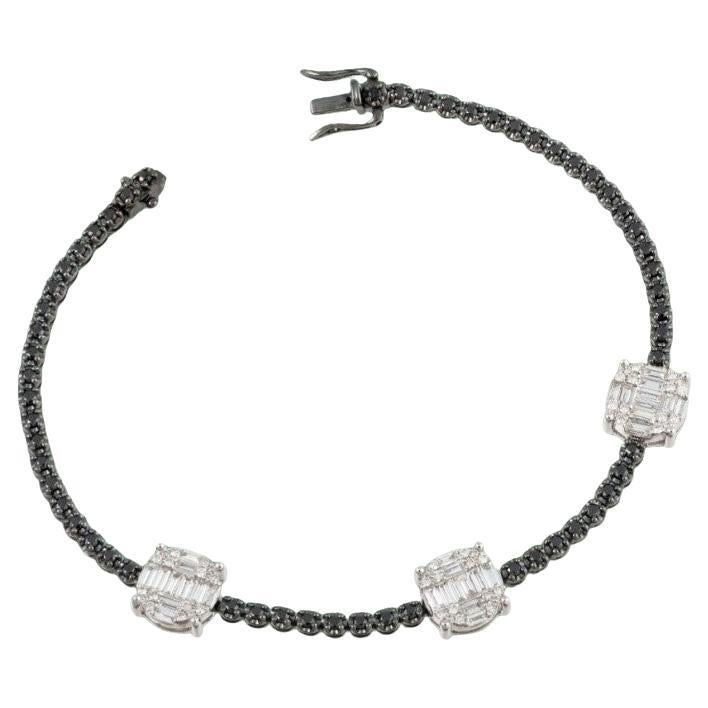 NWT $9, 500 18KT Gold Fancy Large White Diamond Black Diamond Bracelet For Sale