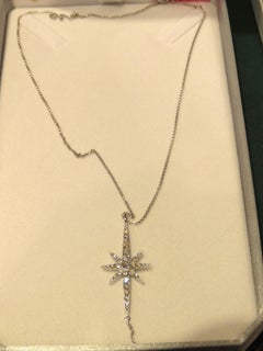 NWT $9, 857 18KT Gold Fancy Glittering Fancy Diamond Large Star Pendant Necklace