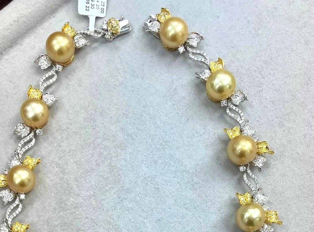 NWT $90, 000 Gorgeous 18KT Gold South Sea Golden Pearl Yellow Diamond Necklace In New Condition For Sale In New York, NY