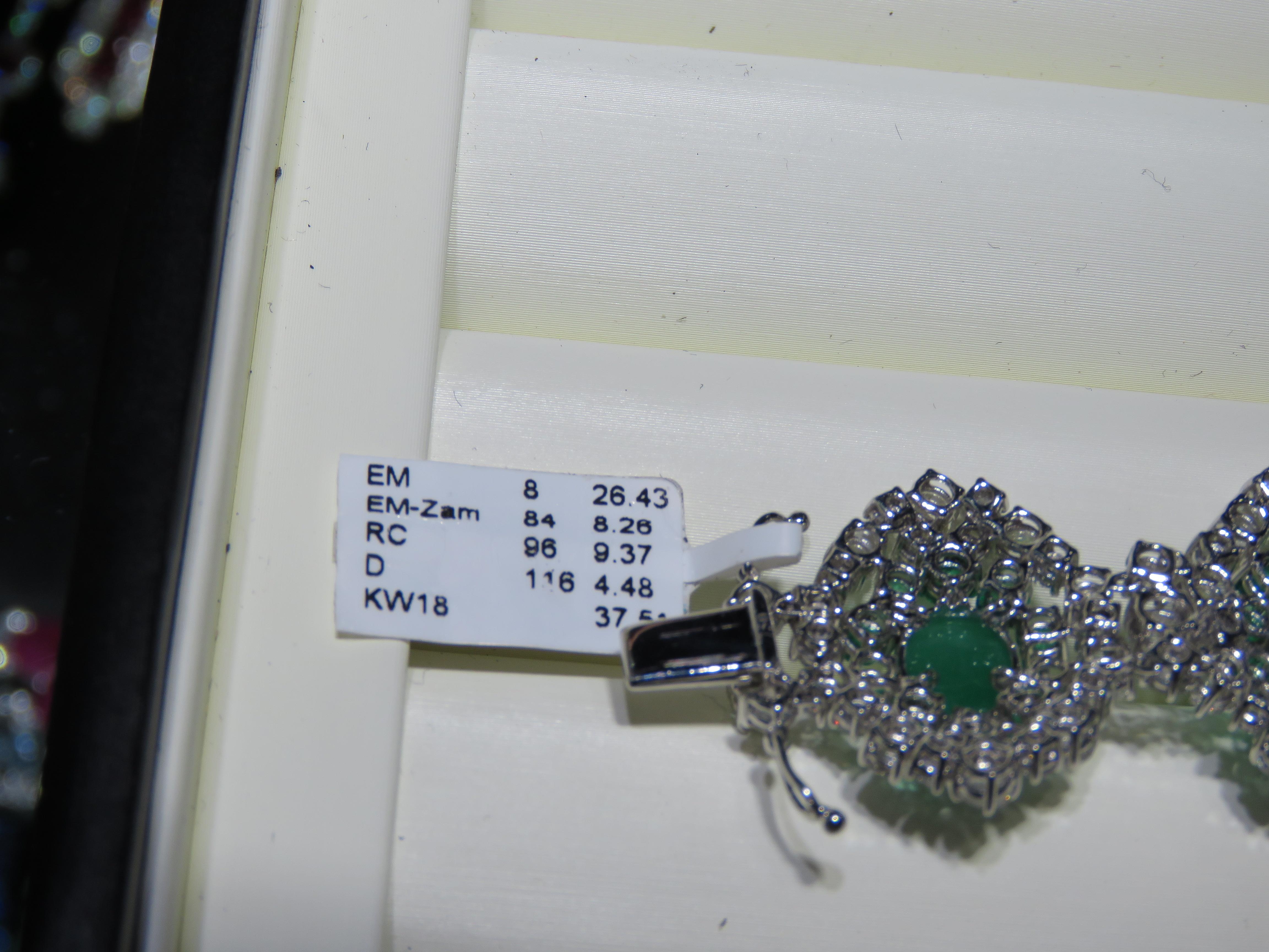 NEU $94, 000 18KT Gold Seltenes wichtiges Fancy 50CT Smaragd-Diamant-Armband, neu mit Smaragdverzierung (Gemischter Schliff) im Angebot