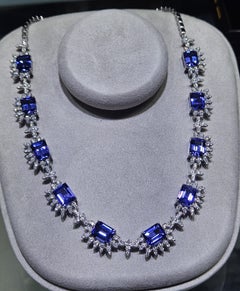 NWT $95 000 18KT Fancy Large Glittering Large Tanzanite Diamond Necklace