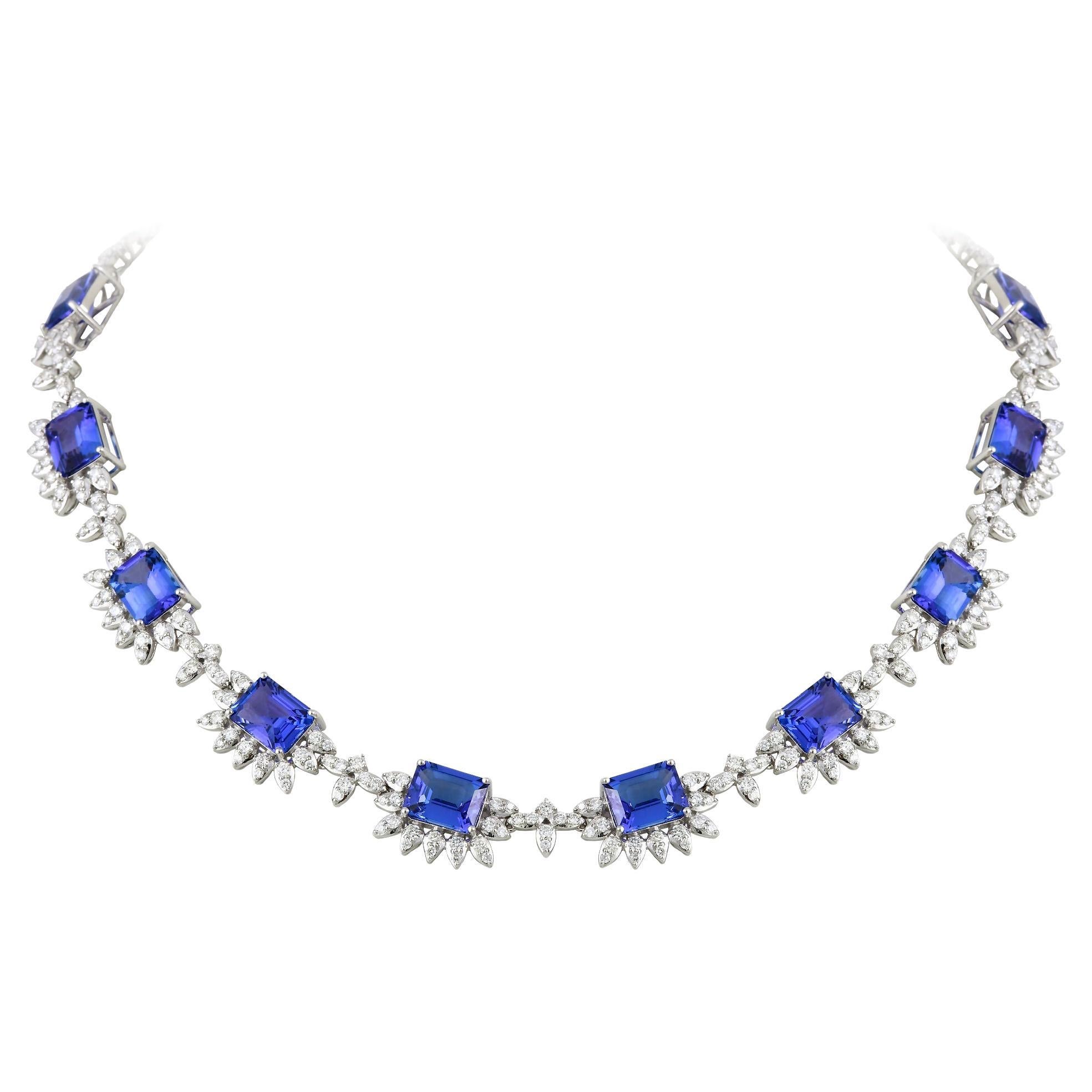 NWT $95 000 18KT Fancy Large Glittering Large Tanzanite Diamond Necklace For Sale