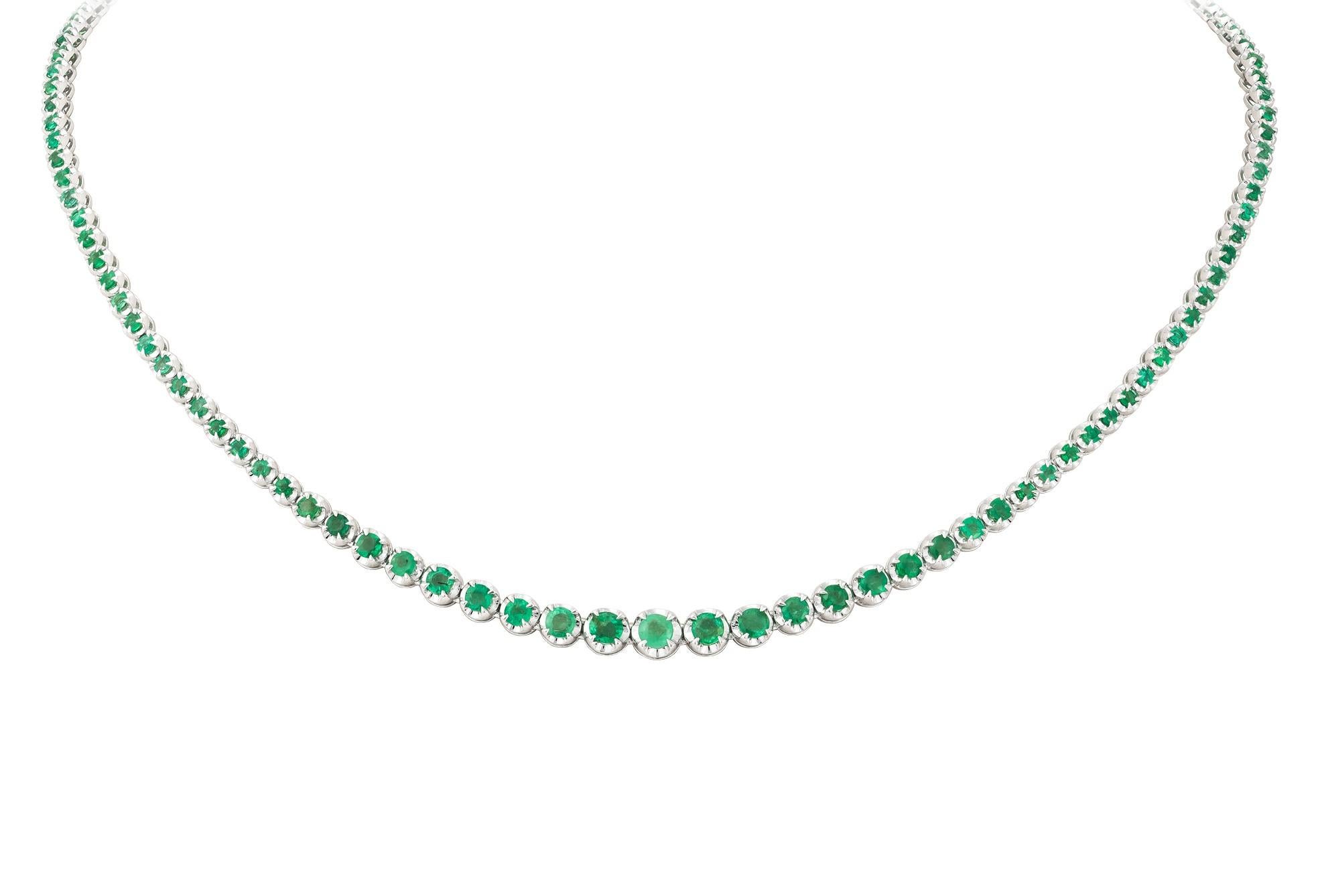 Mixed Cut NWT $9, 600 Rare Gorgeous 18KT Fancy Emerald Diamond Riviera Tennis Necklace For Sale