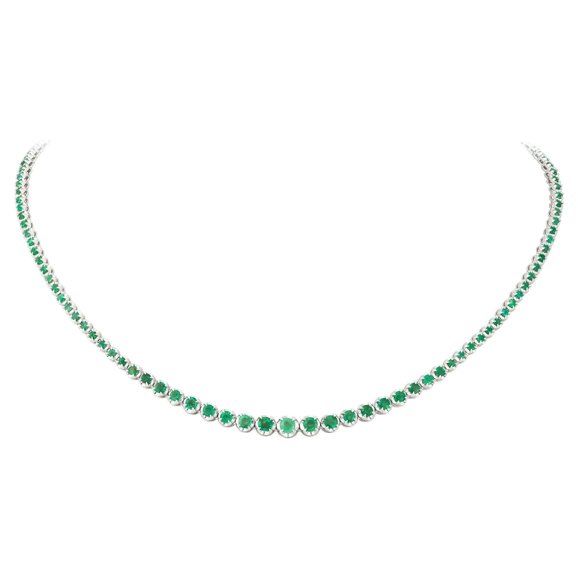 NWT $9, 600 Rare Gorgeous 18KT Fancy Emerald Diamond Riviera Tennis Necklace For Sale