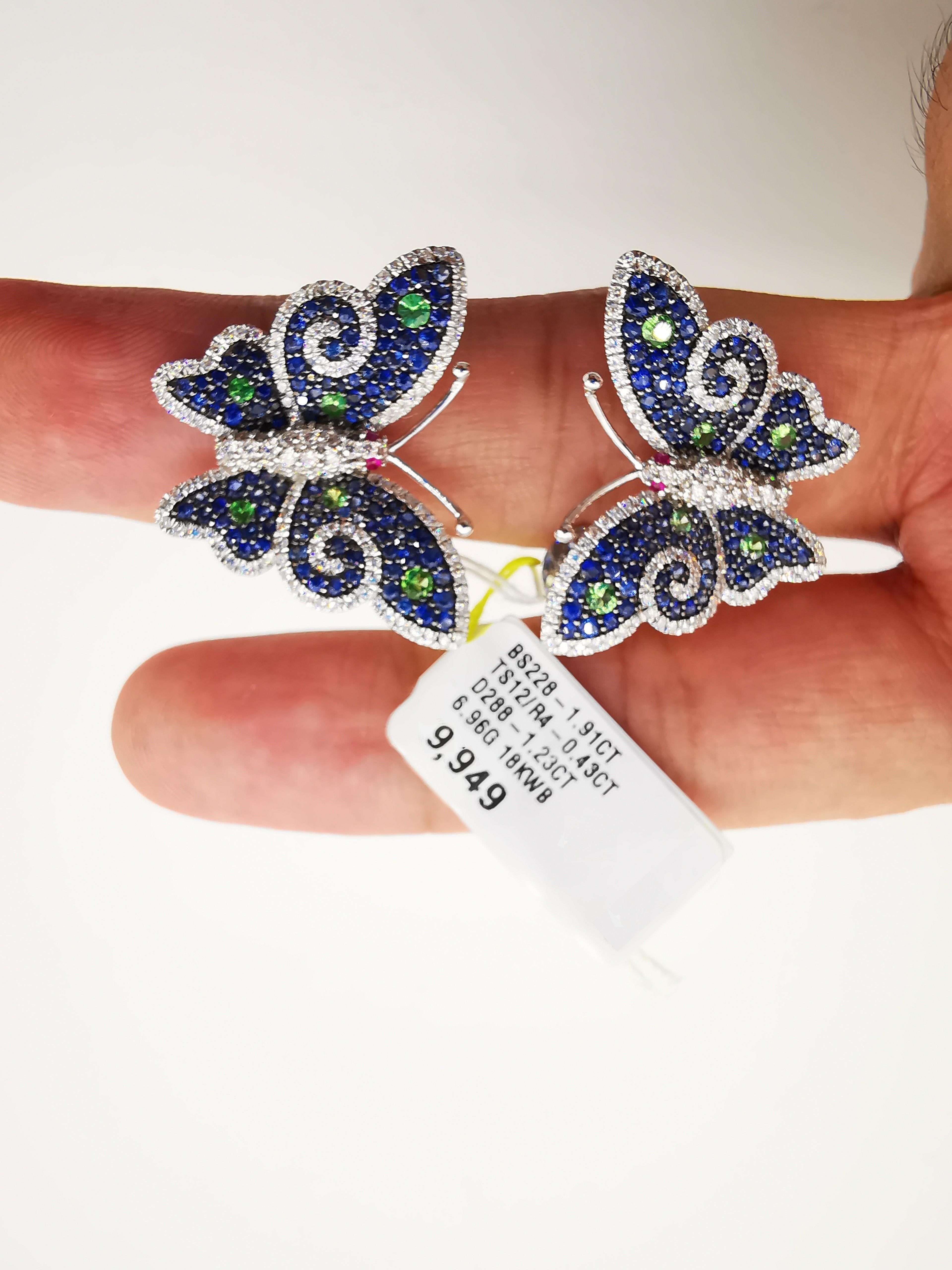 Mixed Cut NWT 9, 949 18KT Gold Rare Gorgeous Blue Sapphire Diamond Ruby Butterfly Earrings For Sale
