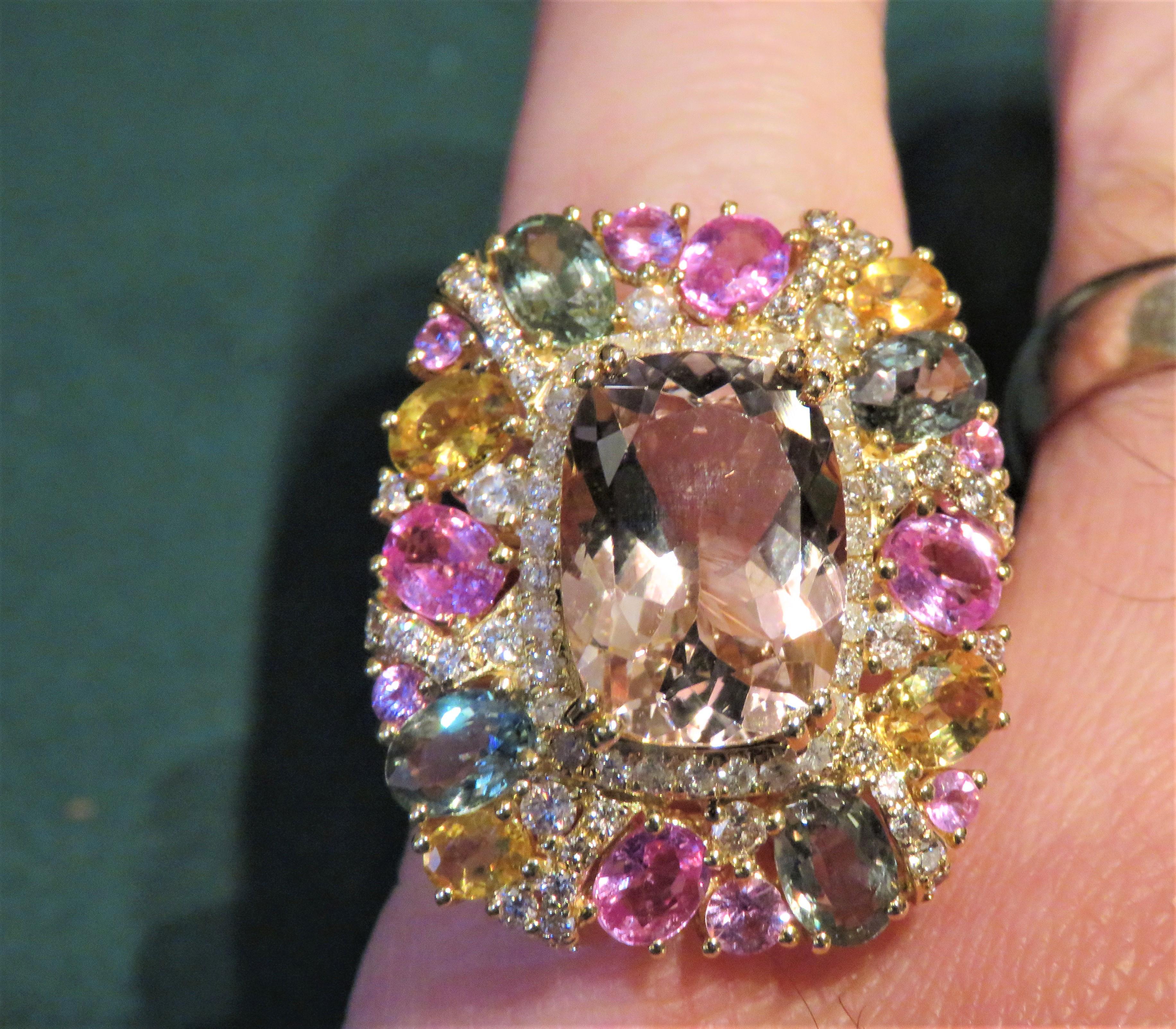 NWT $9, 979 18KT Anello con zaffiro di morganite di 12 carati, grande e scintillante In condizioni Nuovo in vendita a New York, NY