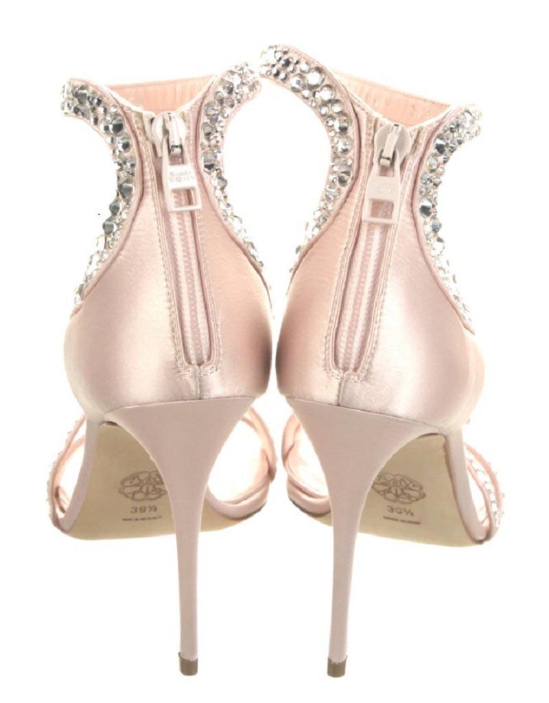 NWT Alexander McQueen Chalky Pink Crystal Embellished Satin Shoes 39.5  In New Condition For Sale In Montgomery, TX