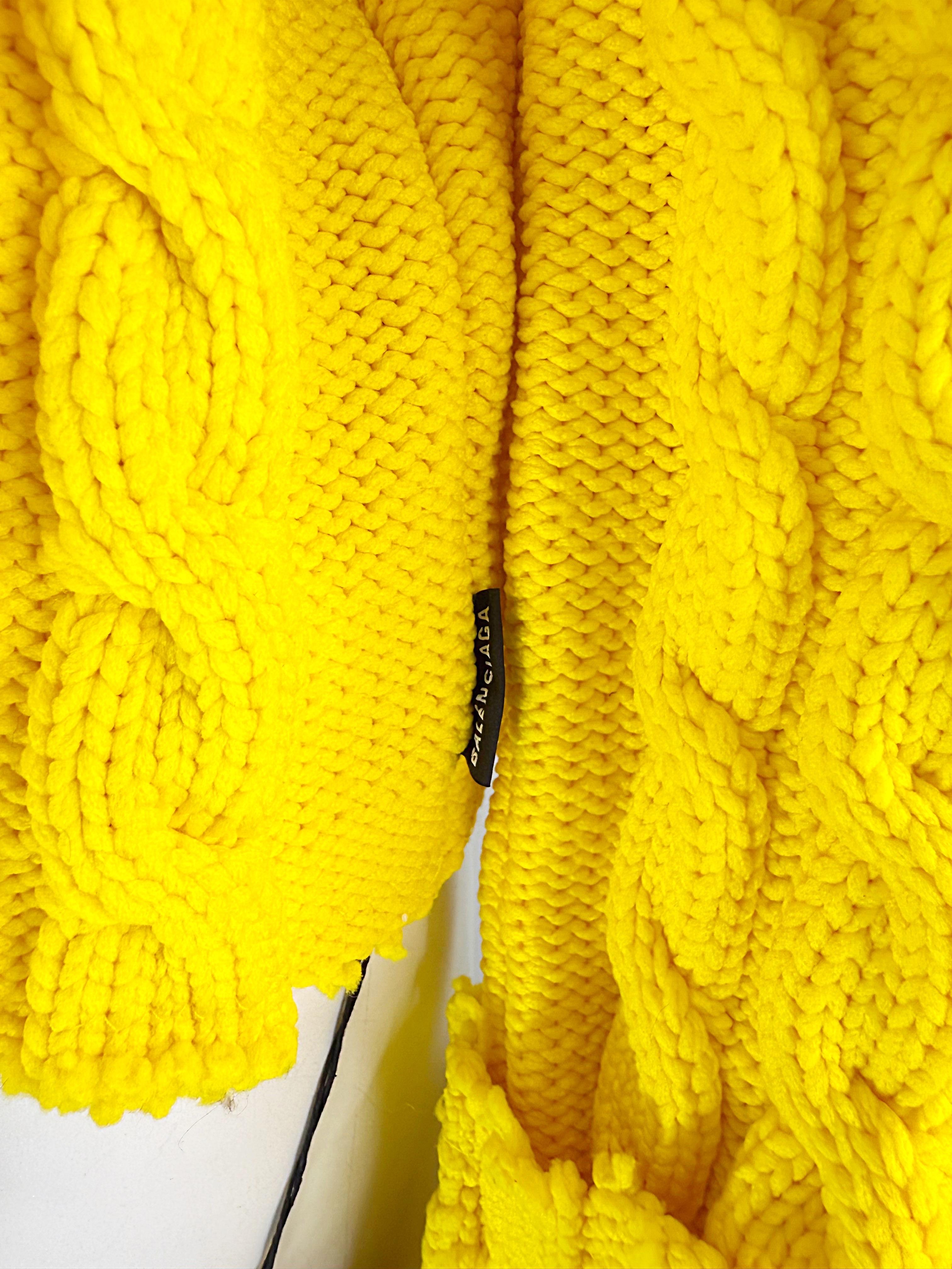 NWT Balenciaga Size Large Bright Yellow Cable Knit Slightly Cropped Sweater For Sale 13