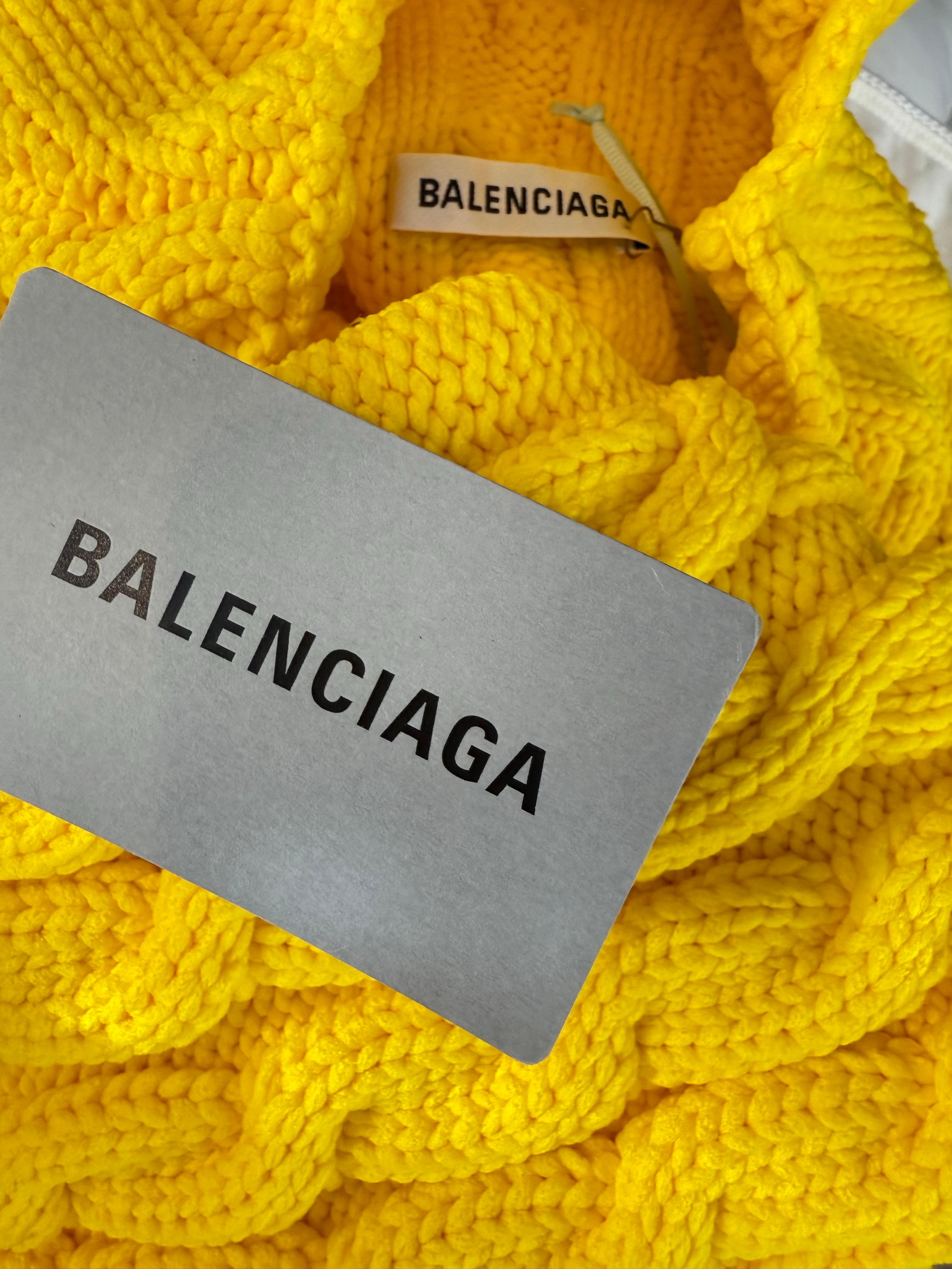 NWT Balenciaga Size Large Bright Yellow Cable Knit Slightly Cropped Sweater In New Condition For Sale In San Diego, CA