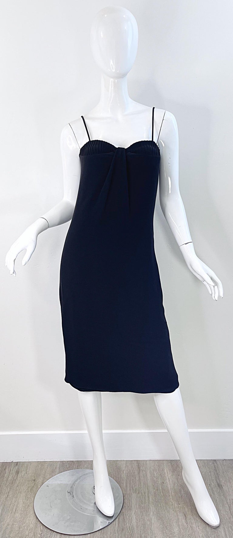 blue dress for baby girl BRANDON MAXWELL Size 6 Black Viscose Blend Ruffle One Shoulder Column – Sui  Generis Designer Consignment main image 1