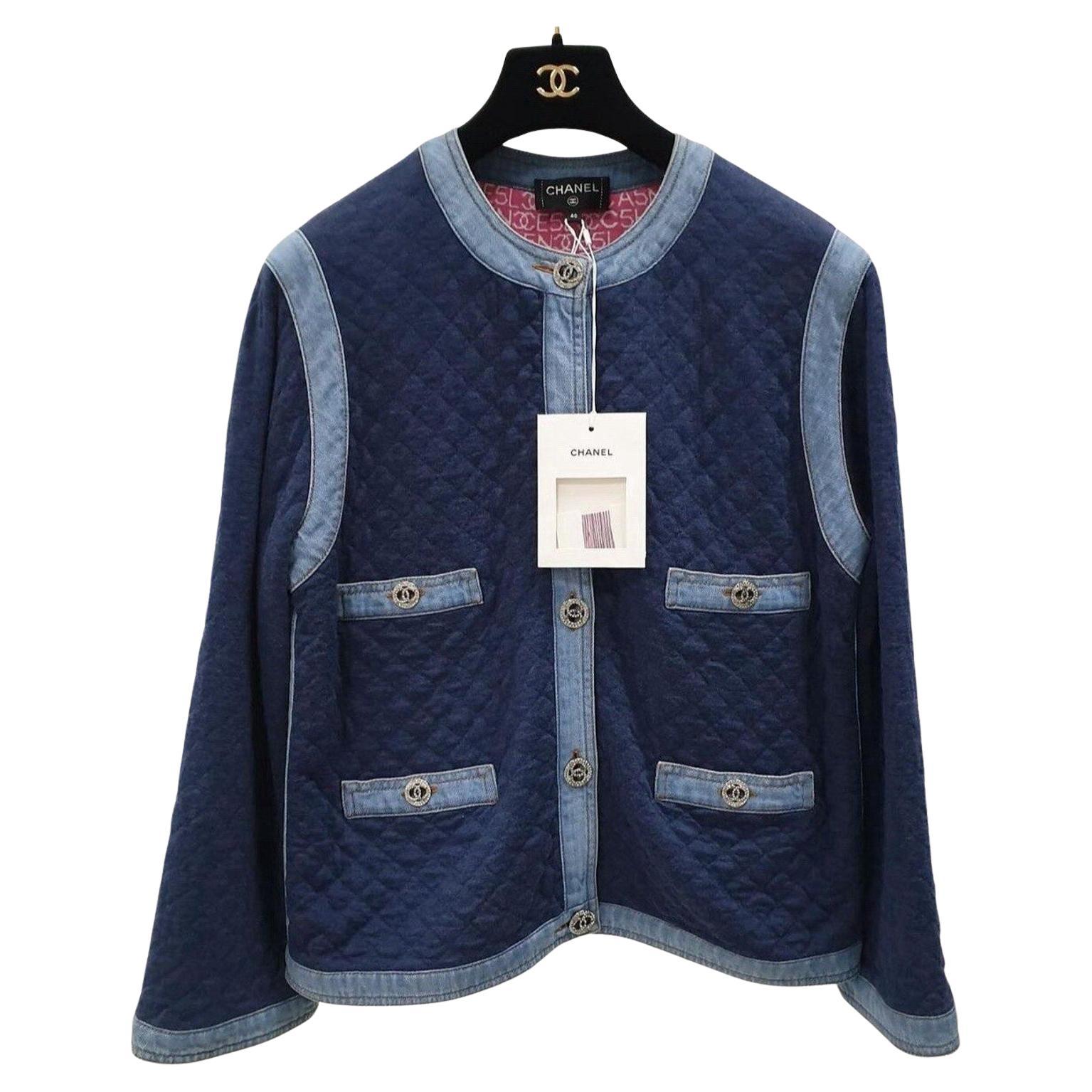 NWT Chanel 20P Giacca di jeans Sz.40 in vendita