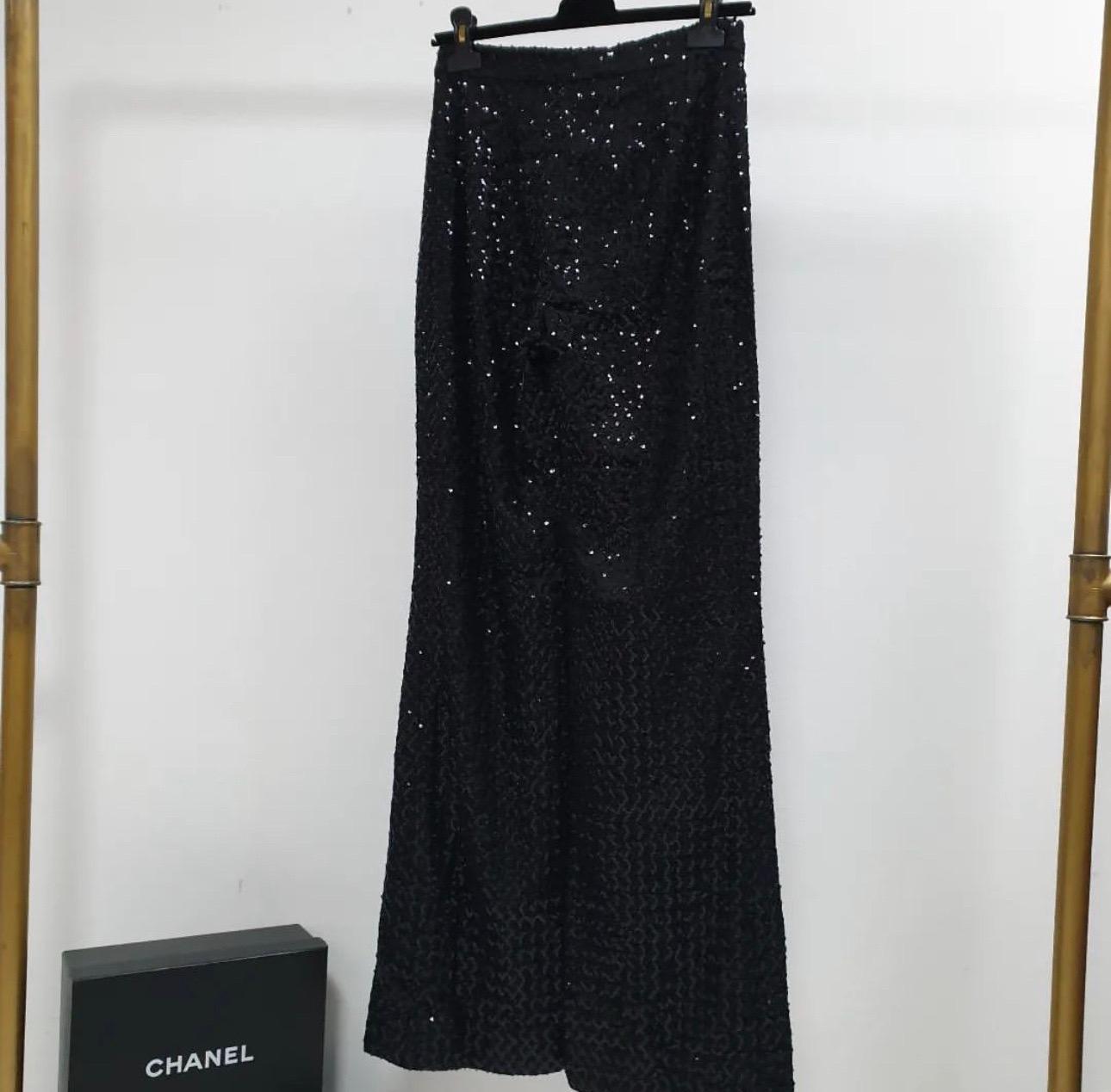 Wide leg black sequins trousers.
New with tags.
Sz.36