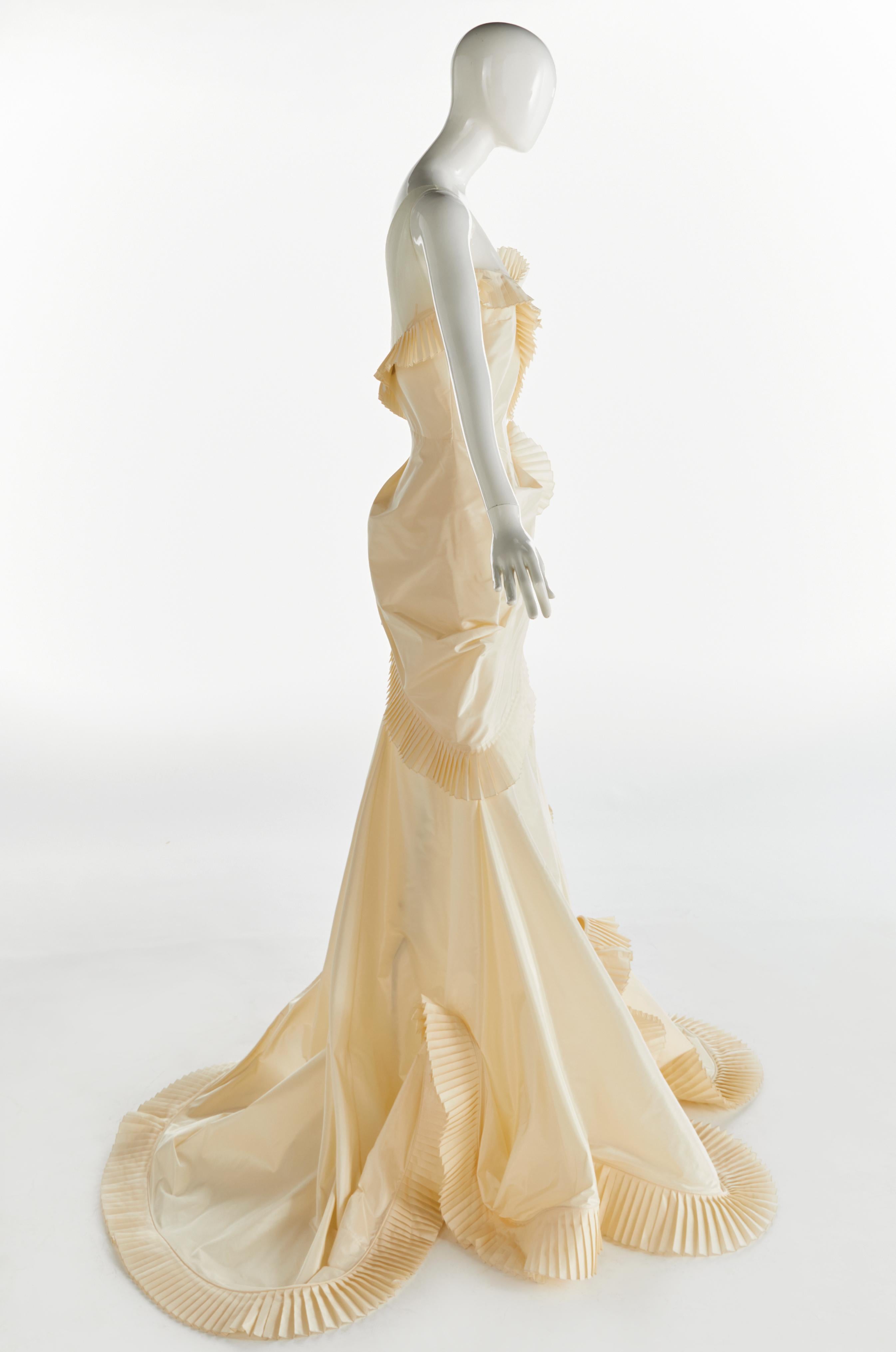 Women's NWT Christian Dior by John Galliano Origami Dress Runway Fall 2006 Wedding Gown For Sale