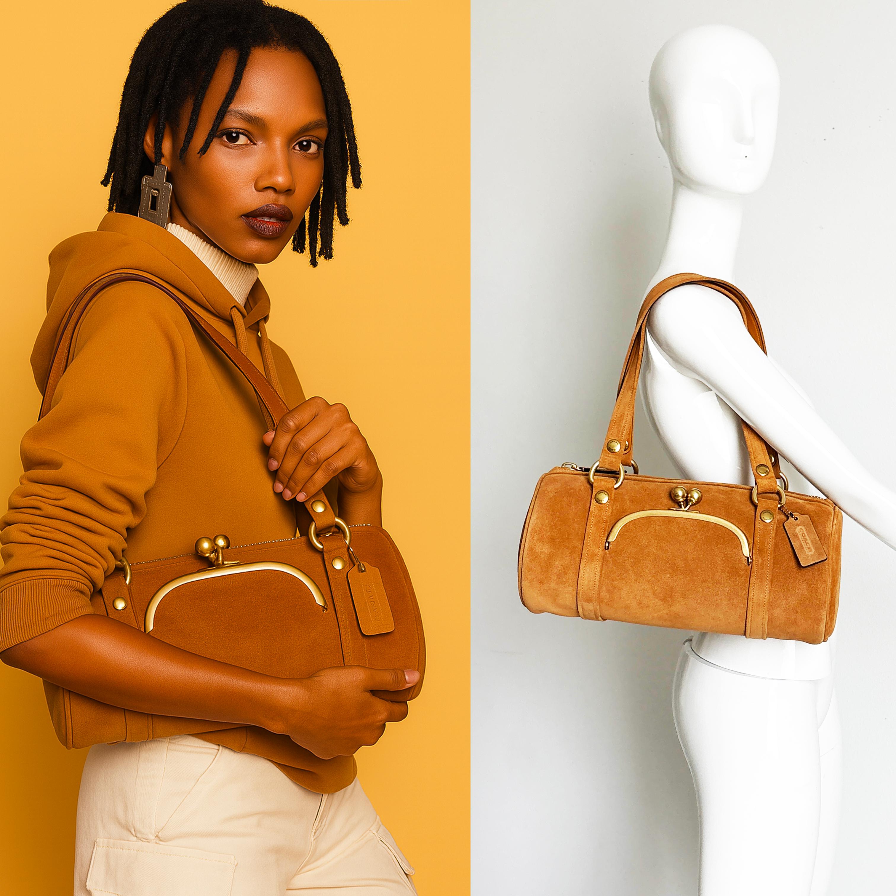 NWT Coach Originals Kisslock Barrel Bag Caramel Suede Leather Limited Edition Neuf - En vente à Port Saint Lucie, FL