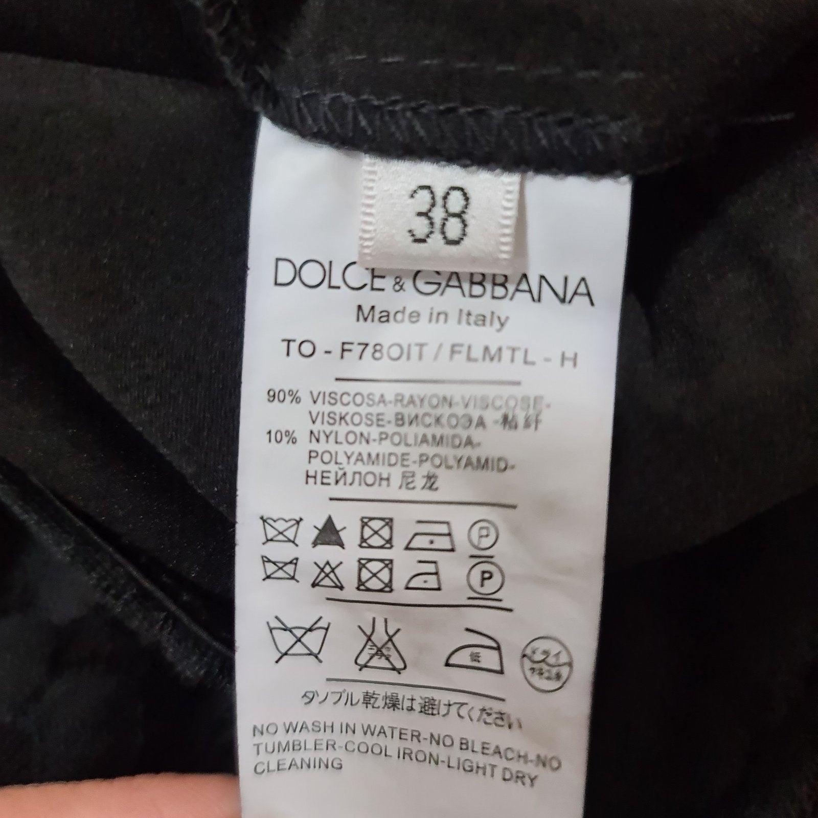 NWT Dolce & Gabbana Mini Falda de Encaje Floral Negra - Talla 38 en venta 1