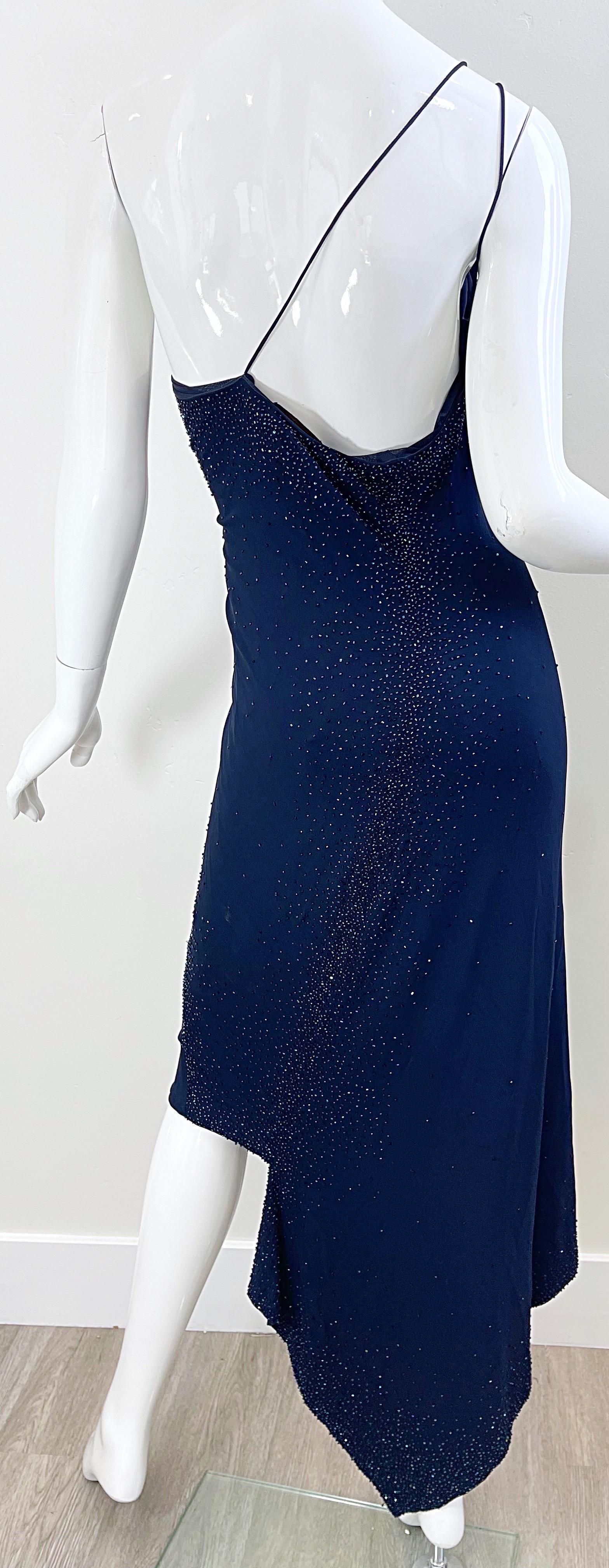 NWT Donna Karan 90s Size 8 Navy Blue Beaded Handkerchief Hem One Shoulder Dress en vente 2