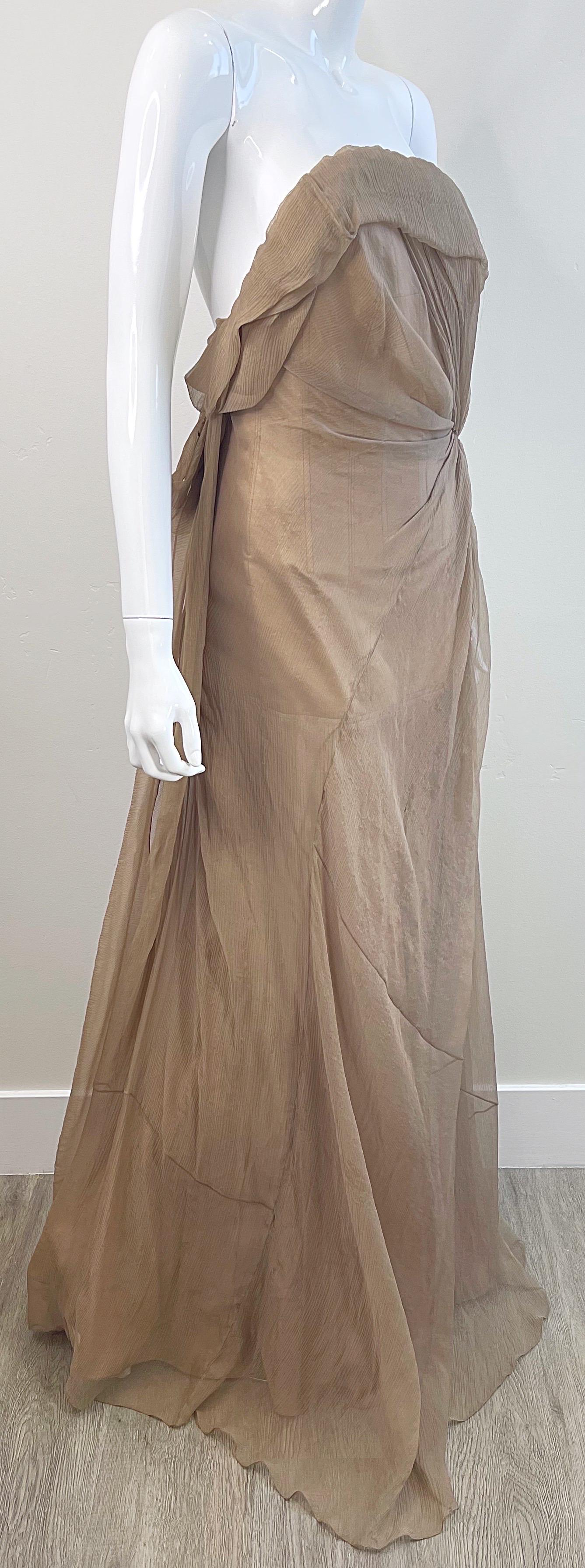 NWT Donna Karan Fall 2011 Runway Silk Organza Size 4 / 6 Nude Gold Gown Dress For Sale 7