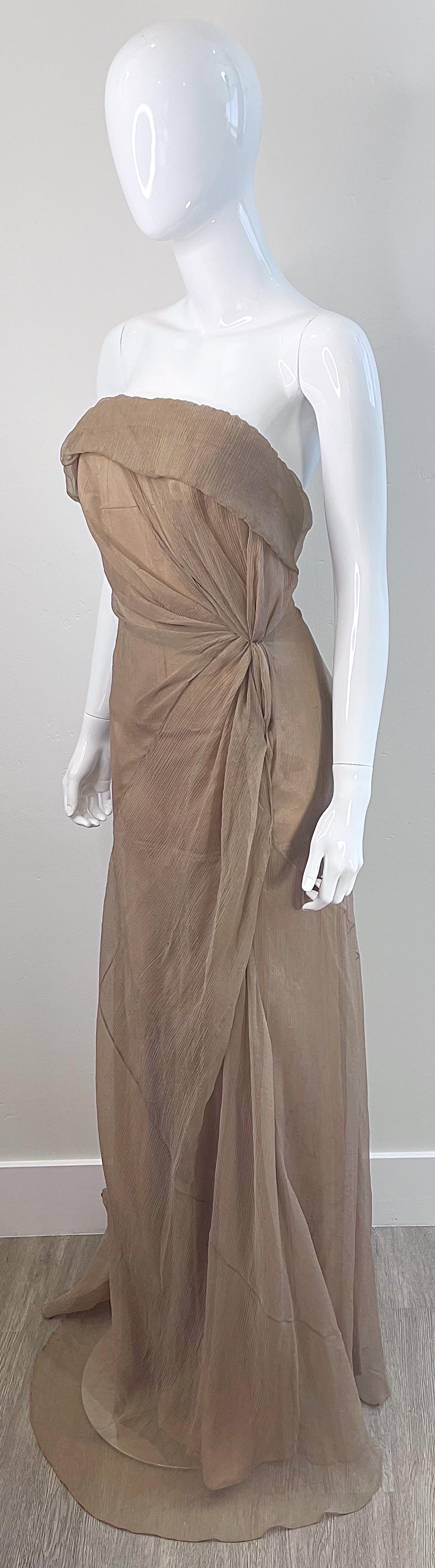 NWT Donna Karan Fall 2011 Runway Silk Organza Size 4 / 6 Nude Gold Gown Dress For Sale 10