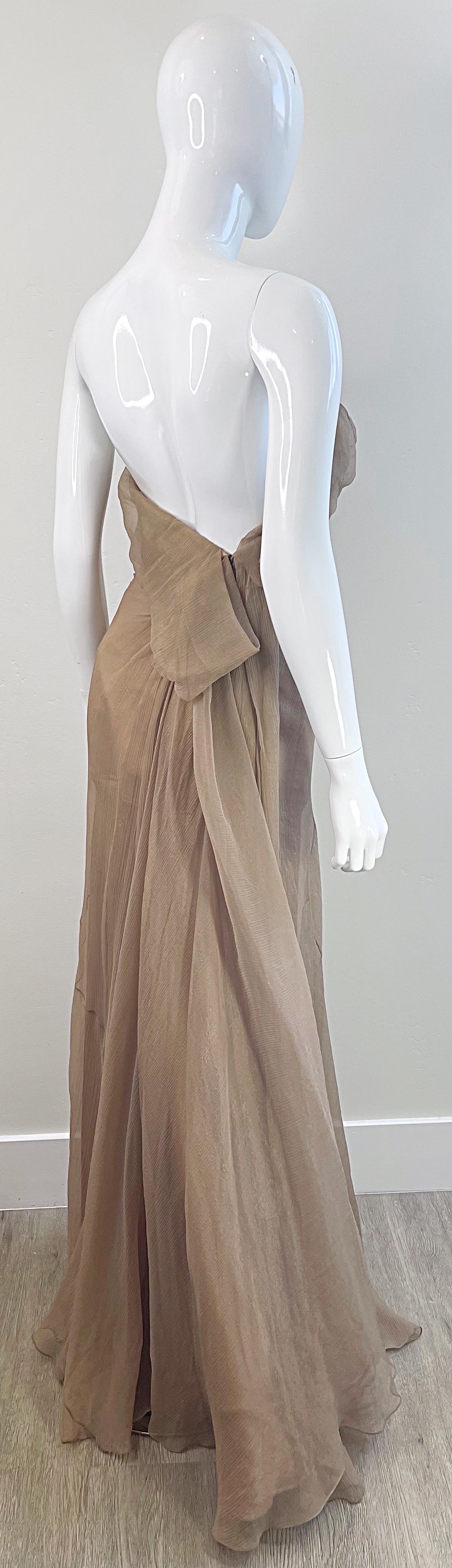NWT Donna Karan Fall 2011 Runway Silk Organza Size 4 / 6 Nude Gold Gown Dress For Sale 1