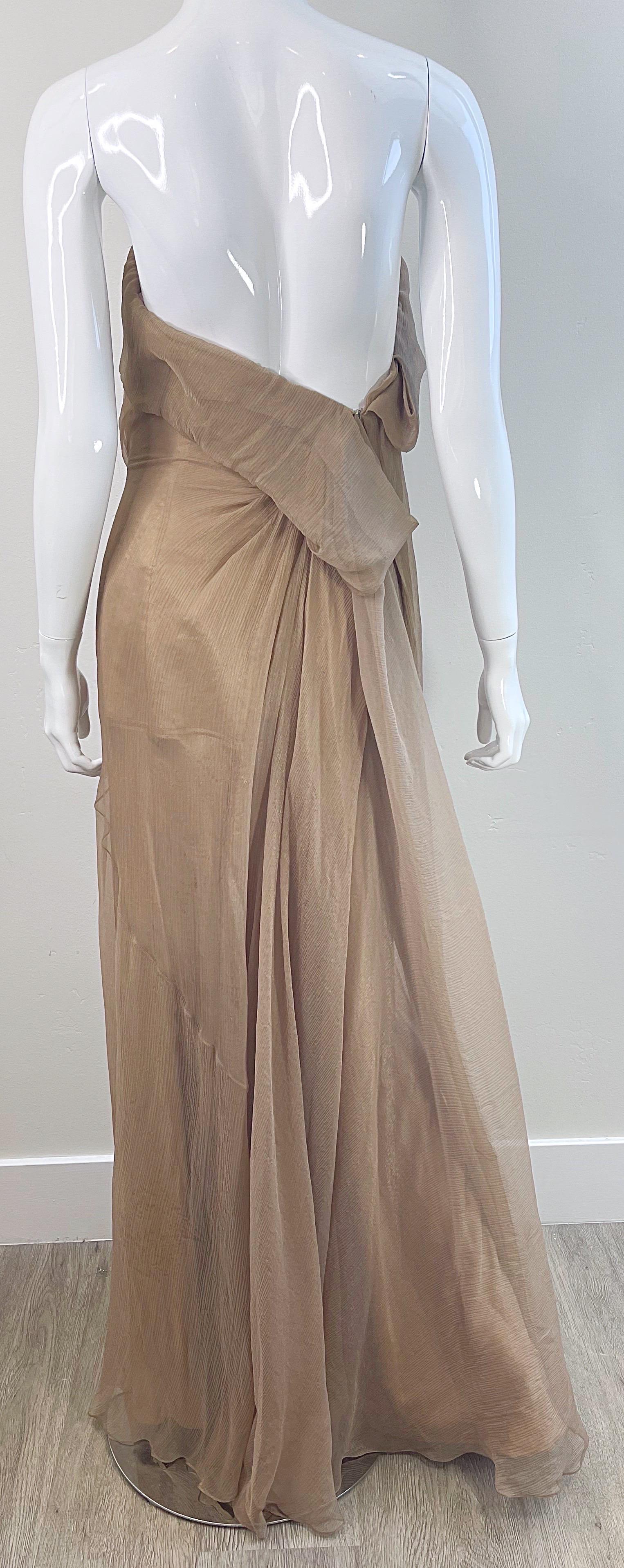 NWT Donna Karan Fall 2011 Runway Silk Organza Size 4 / 6 Nude Gold Gown Dress For Sale 5