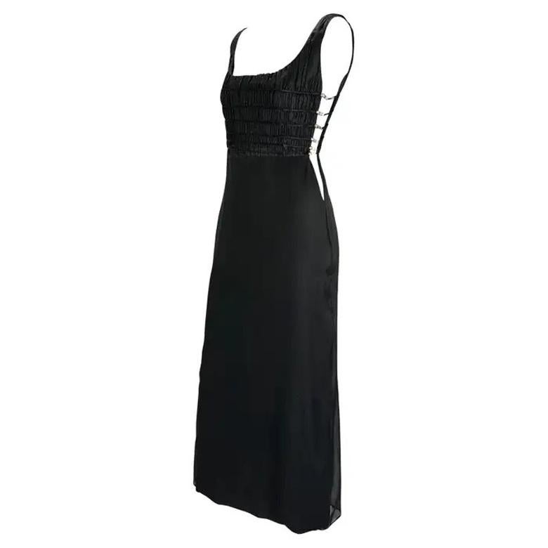 NWT F/W 1998 Gianni Versace by Donatella Versace Bata Medusa con abertura lateral y pedrería negra