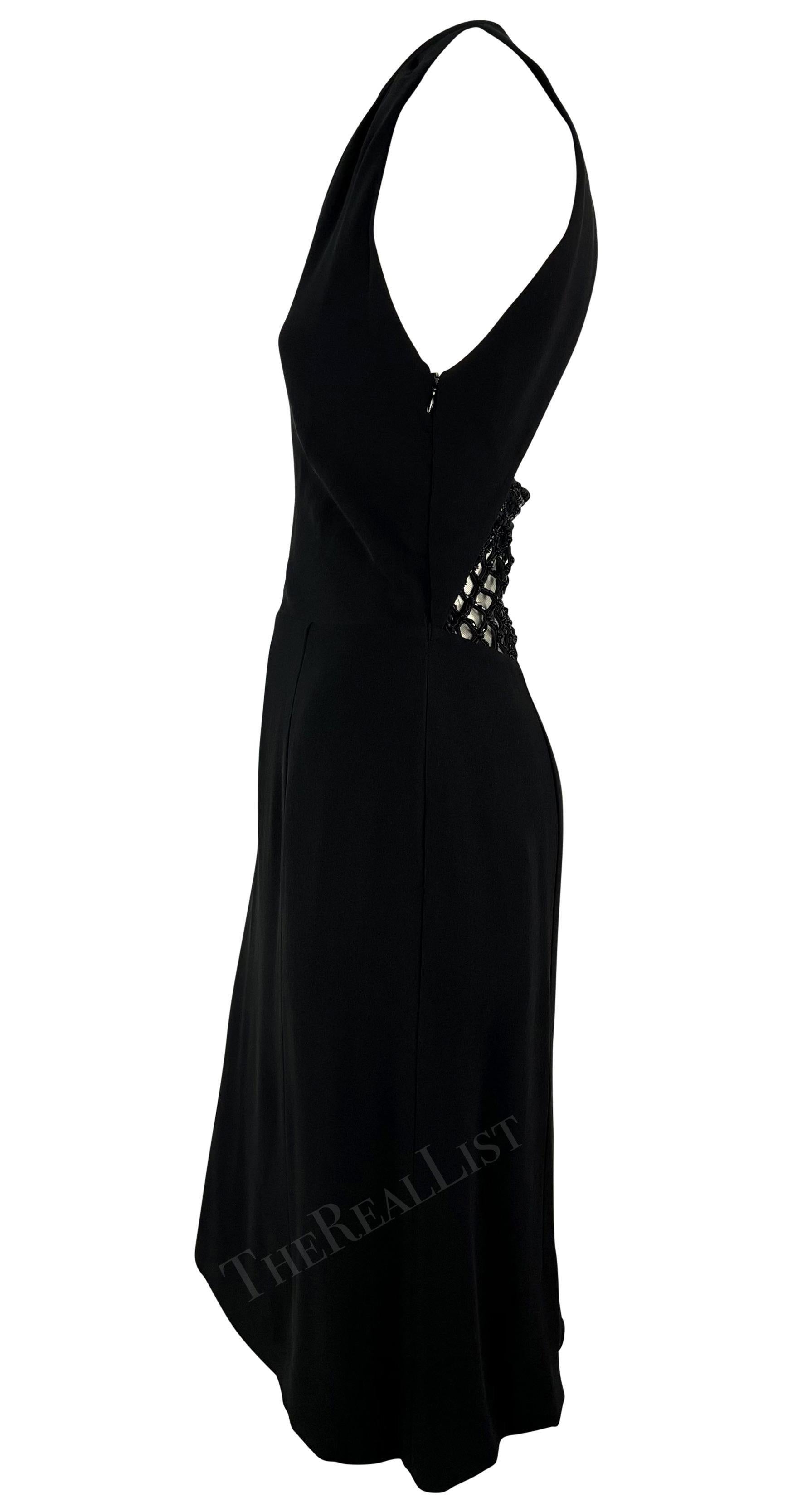 NWT F/W 2001 Valentino Garavani Anzeige Schwarzes perlenbesetztes rückenfreies Minikleid im Zustand „Hervorragend“ im Angebot in West Hollywood, CA