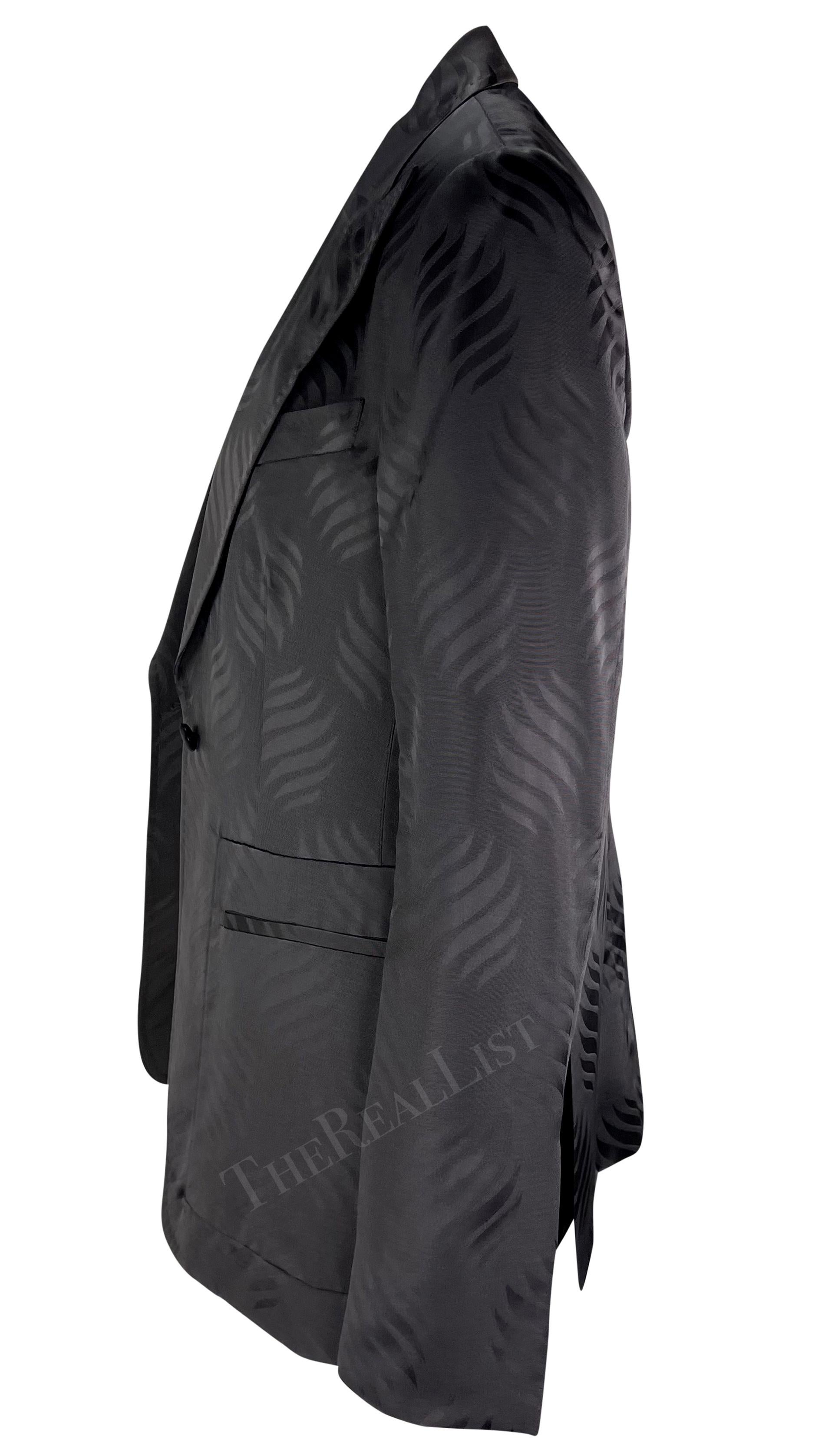 Donna NWT A/I 2002 Gucci by Tom Ford Runway Ad Blazer viola scuro con motivo giapponese in vendita