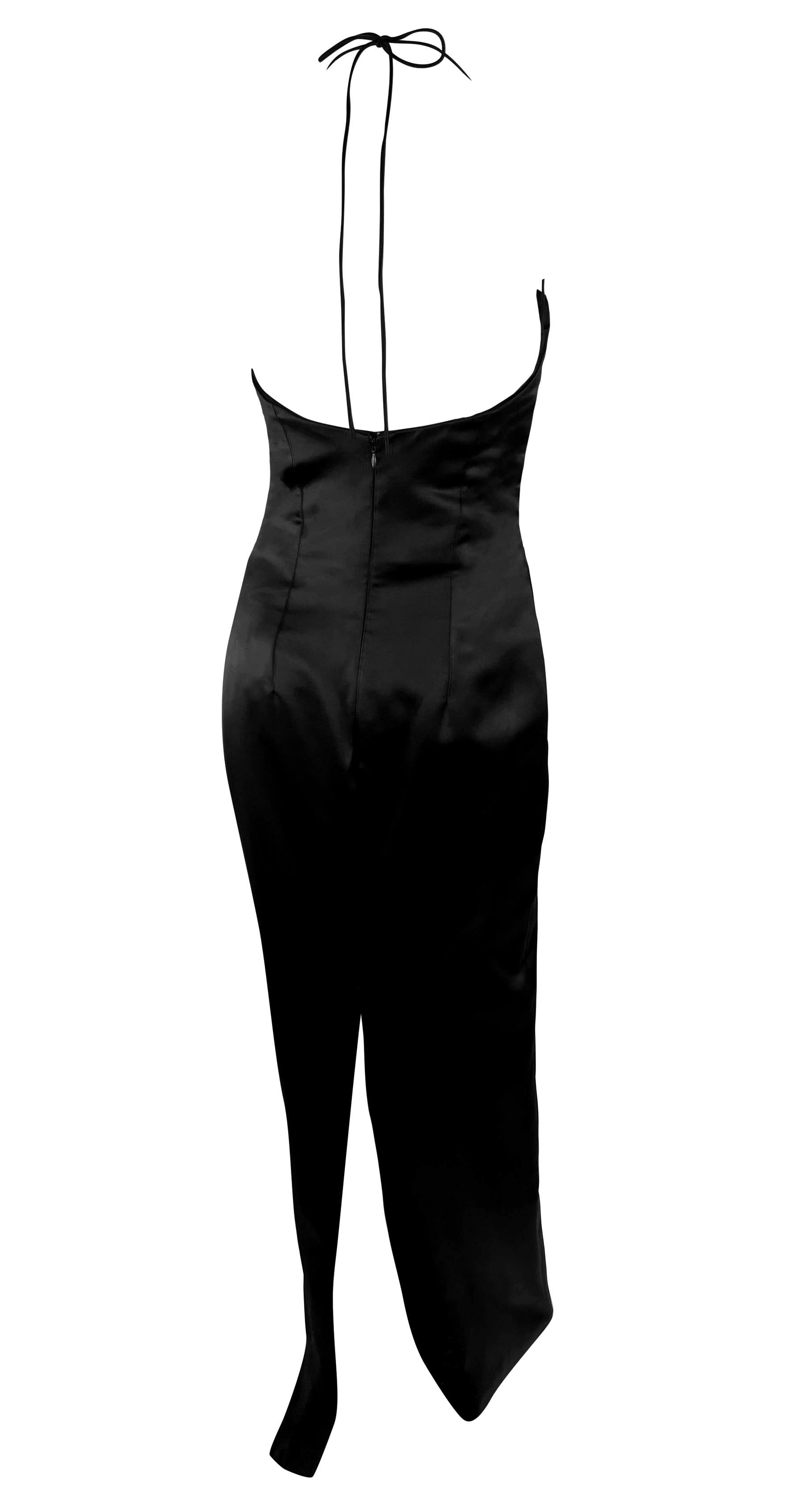 NWT F/W 2005 Alexander McQueen Robe de défilé en satin noir avec dos nu et cravate Pour femmes en vente