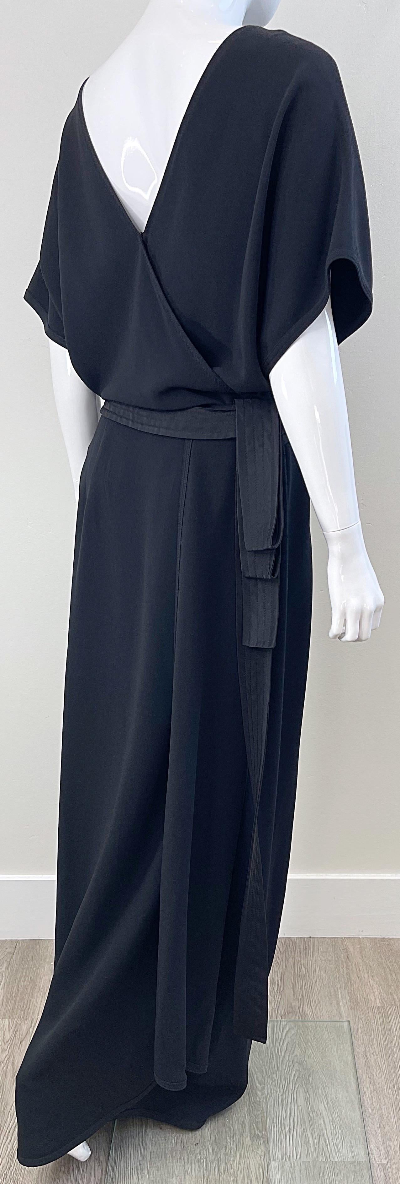 NWT Gianfranco Ferre 2000s Size 44 / 8 - 10 Black Dolman Sleeve Gown Maxi Dress In New Condition For Sale In San Diego, CA