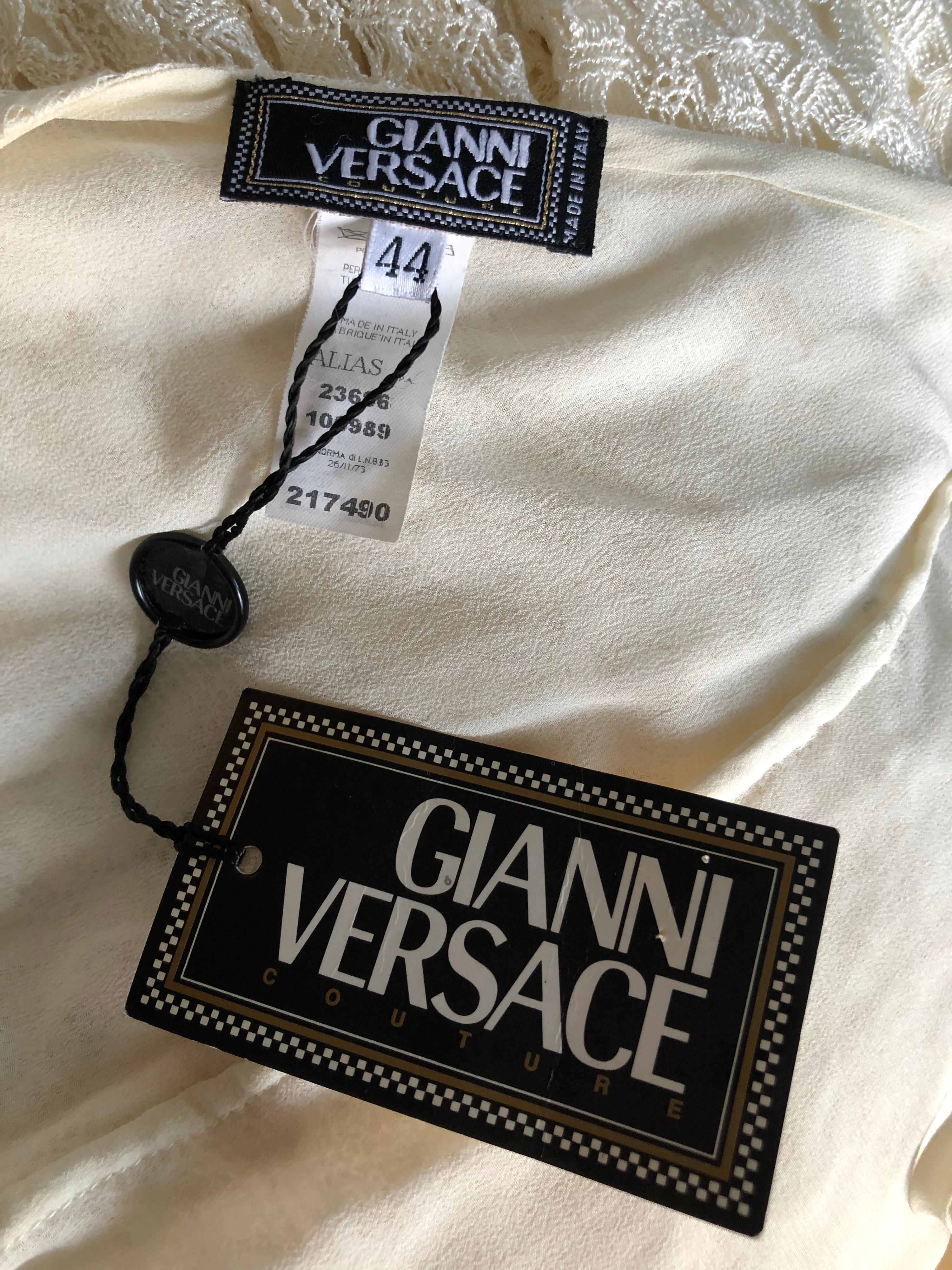 NWT Gianni Versace S/S 2002 Plunging Backless Semi Sheer Lace Ivory Dress Gown For Sale 2