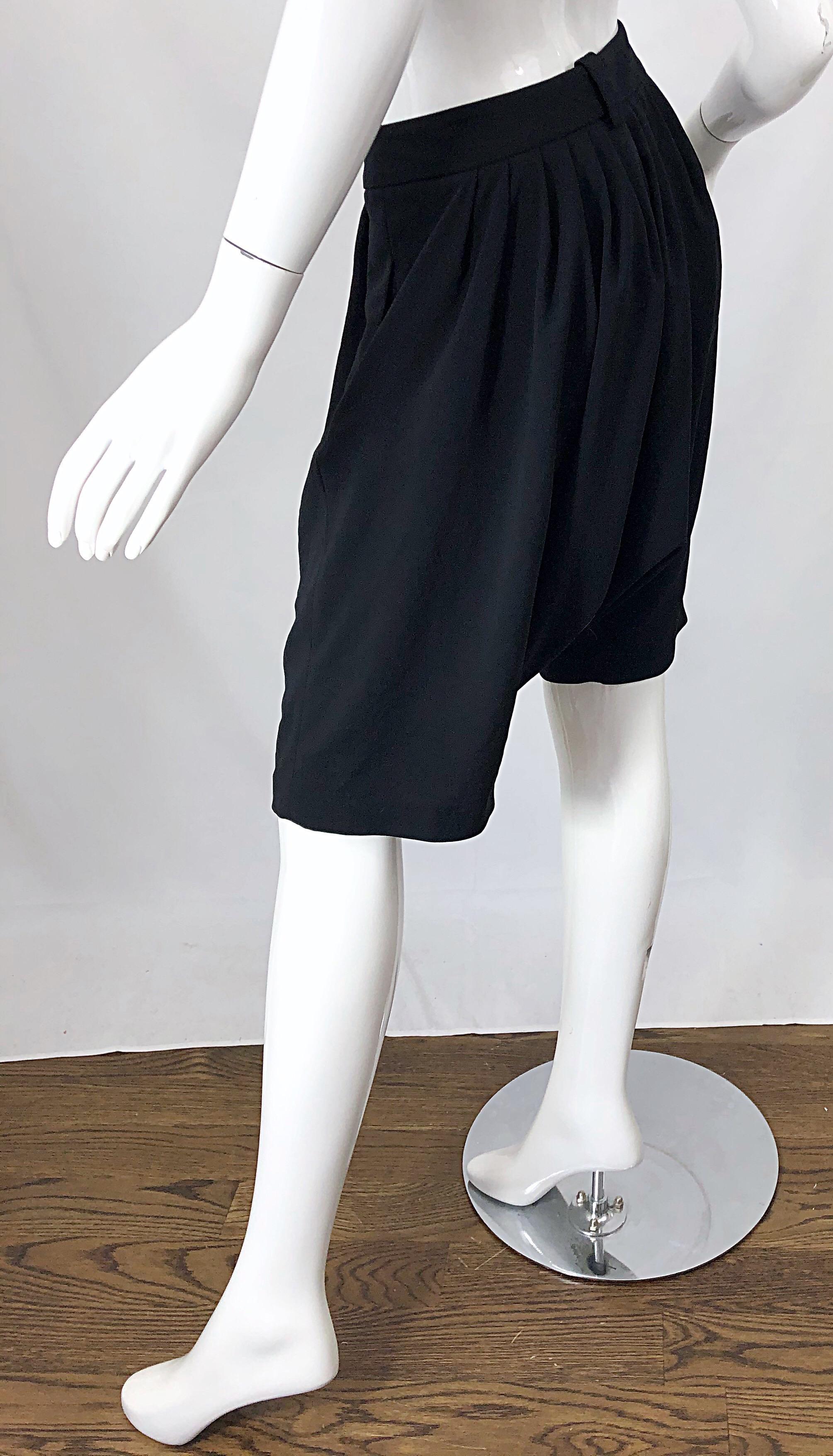 NWT Givenchy by Clare Waight Keller Size 40 / 8 Black Drop Crotch / Waist Shorts For Sale 1