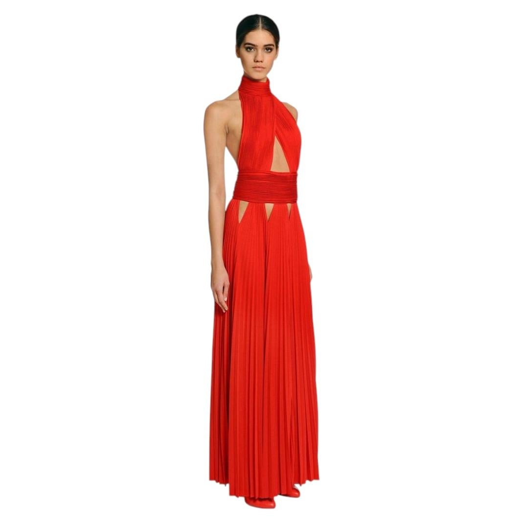 Robe rouge micro-plissée « NWT Givenchy by Riccardo Tisci » avec découpes sexy en vente