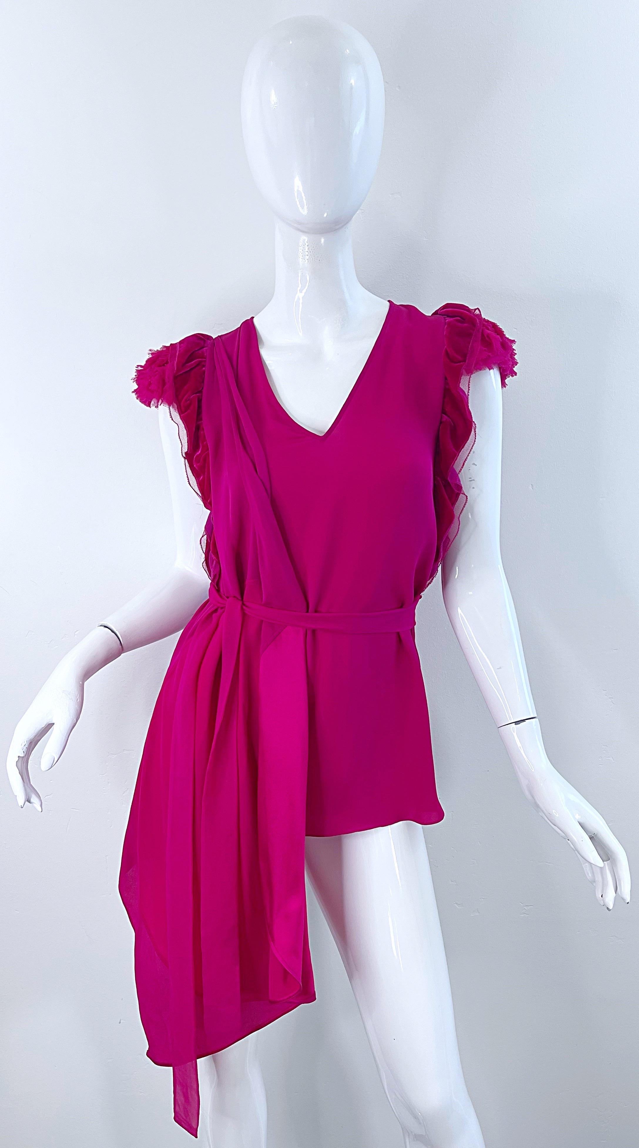 NWT Givenchy Spring 2020 Size 34 / 2 - 4 Hot Pink Fuchsia Silk Belted Blouse Top In New Condition For Sale In San Diego, CA