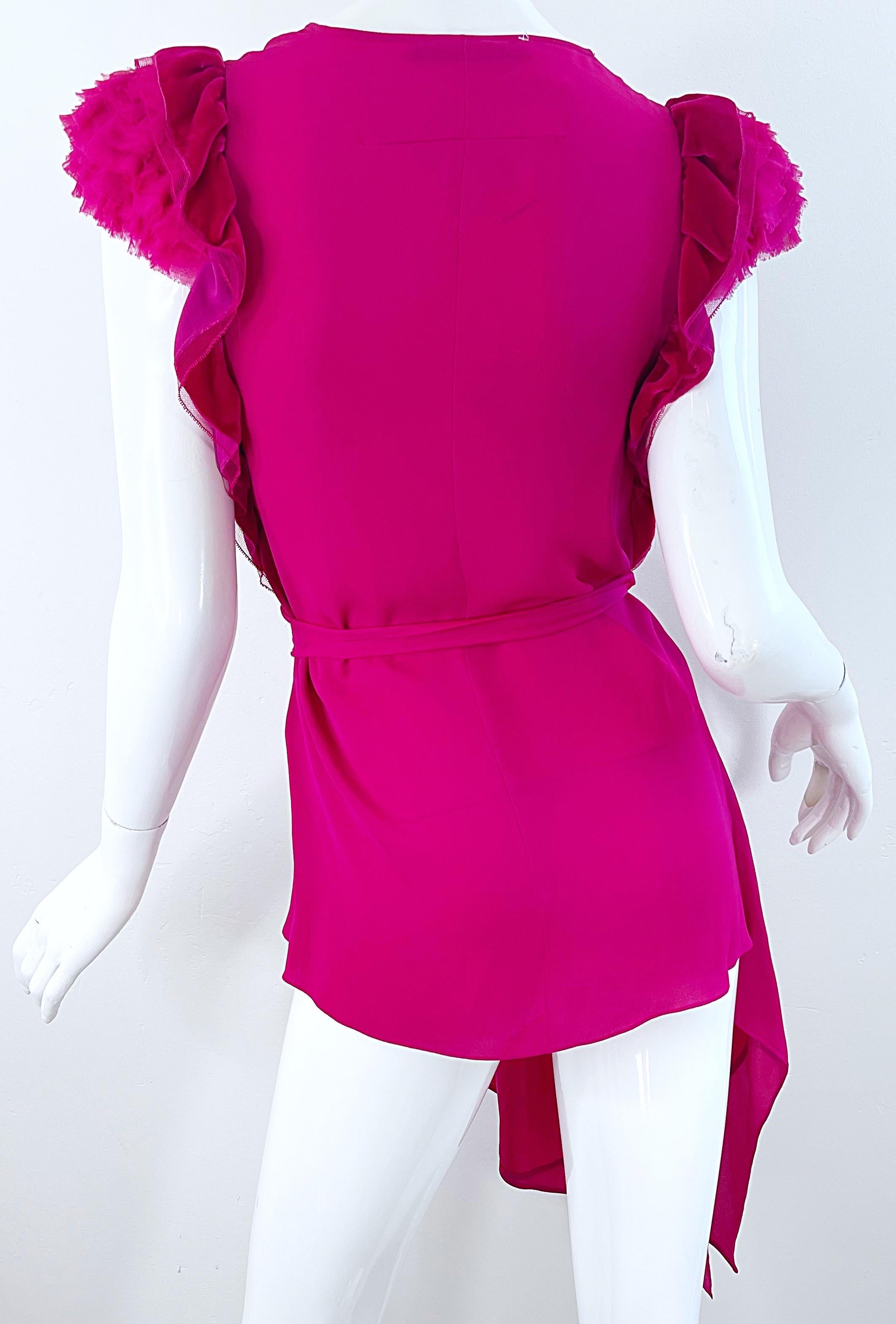 NWT Givenchy Spring 2020 Size 34 / 2 - 4 Hot Pink Fuchsia Silk Belted Blouse Top For Sale 4