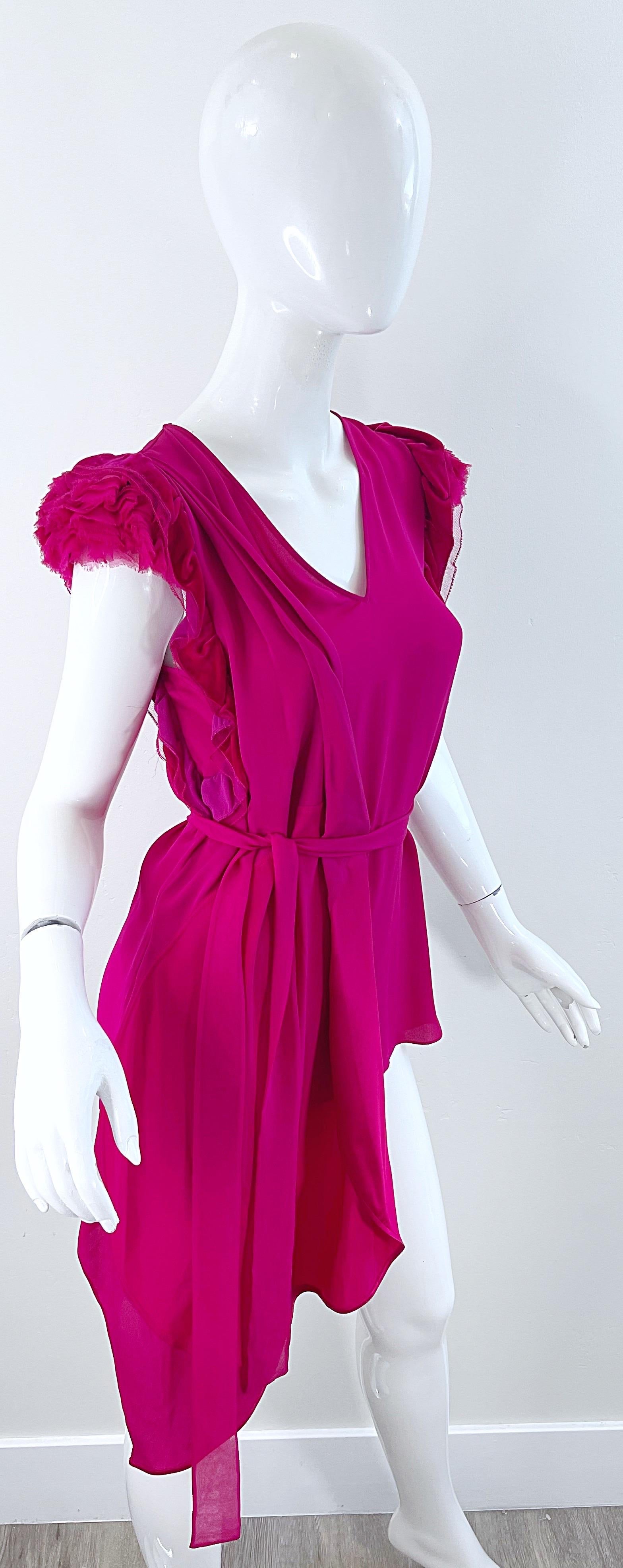 NWT Givenchy Spring 2020 Size 34 / 2 - 4 Hot Pink Fuchsia Silk Belted Blouse Top For Sale 5