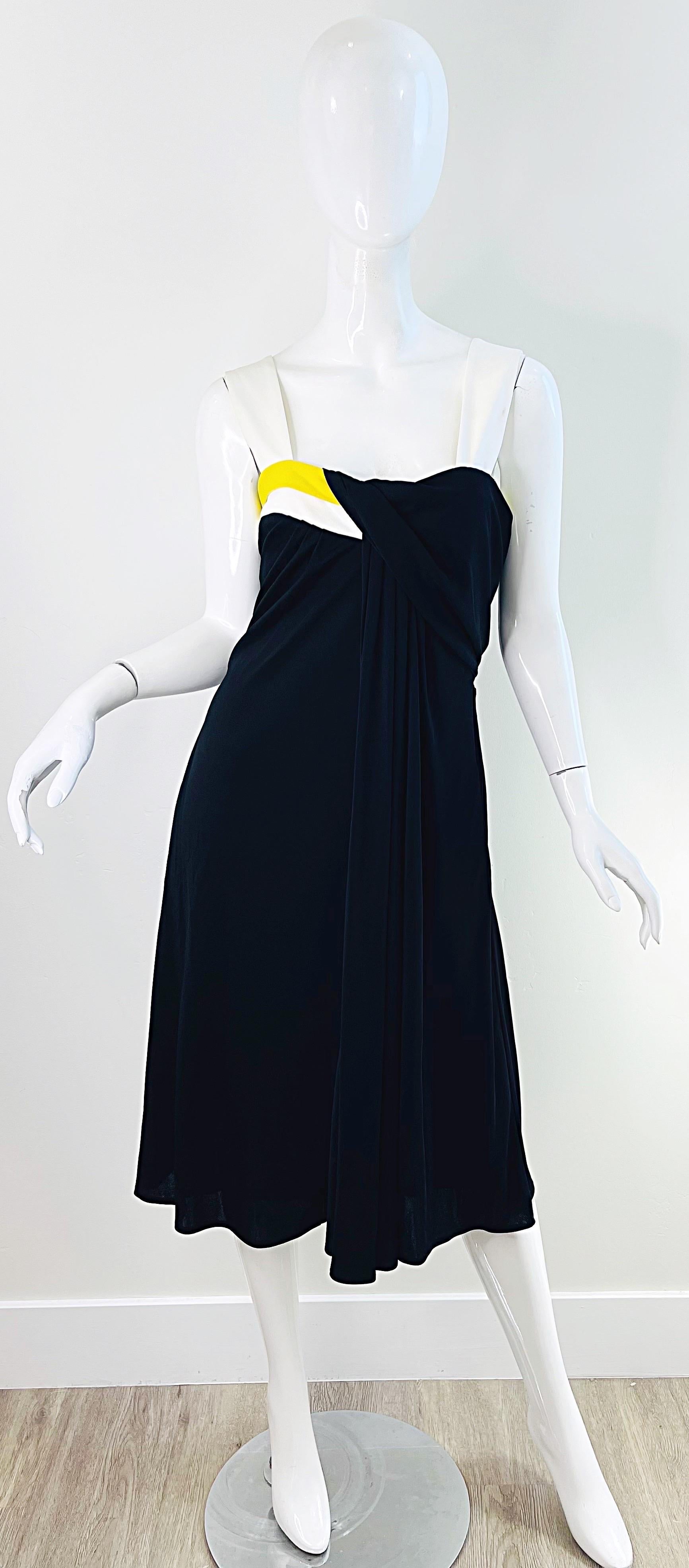 NWT Gucci Spring 2008 Size 44 / US 8 Black White Yellow Draped Jersey Dress For Sale 10