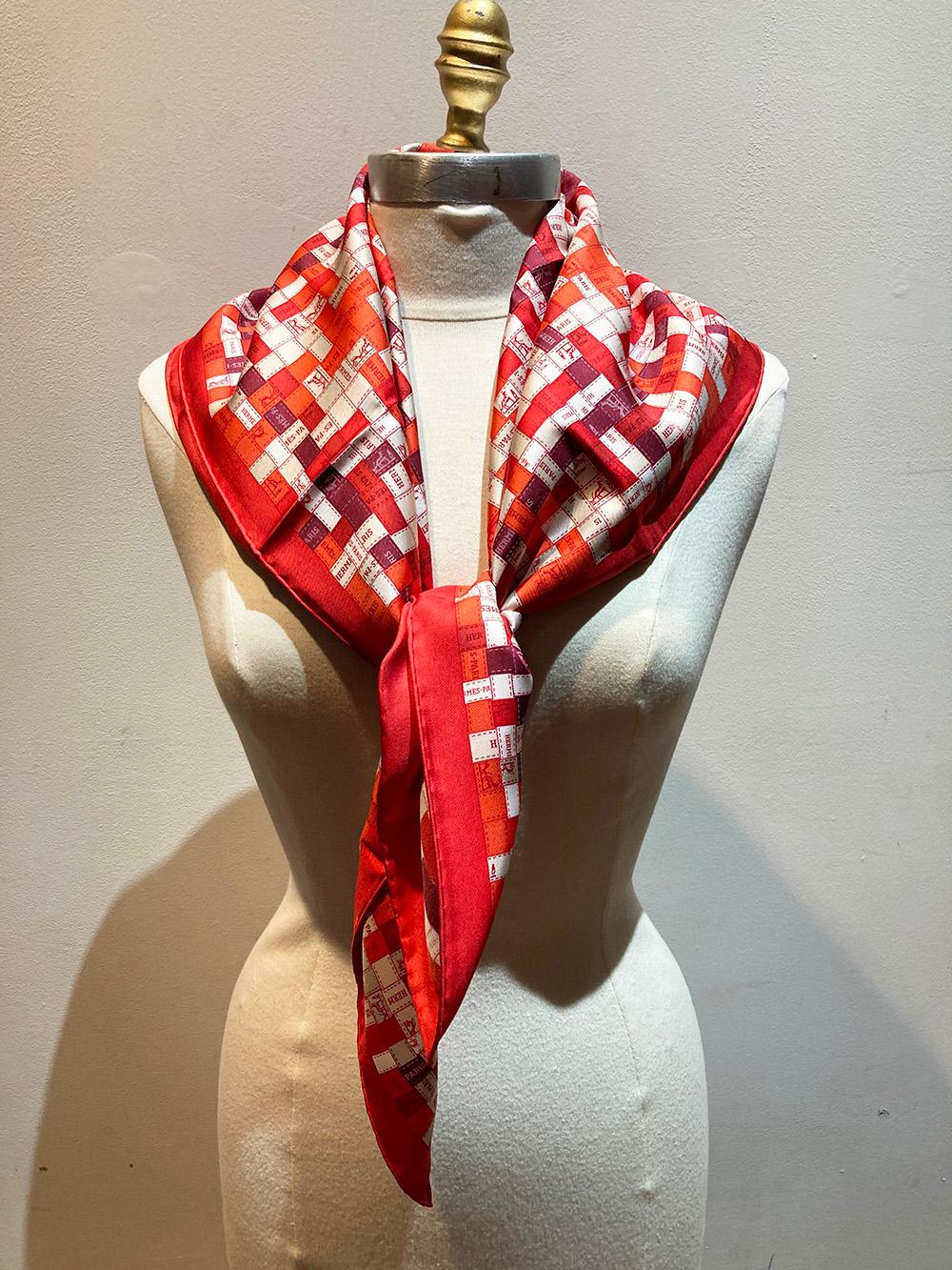 NWT Hermes Bolduc Au Carre Scarf 90 Rouge Bordeaux Gris For Sale 2