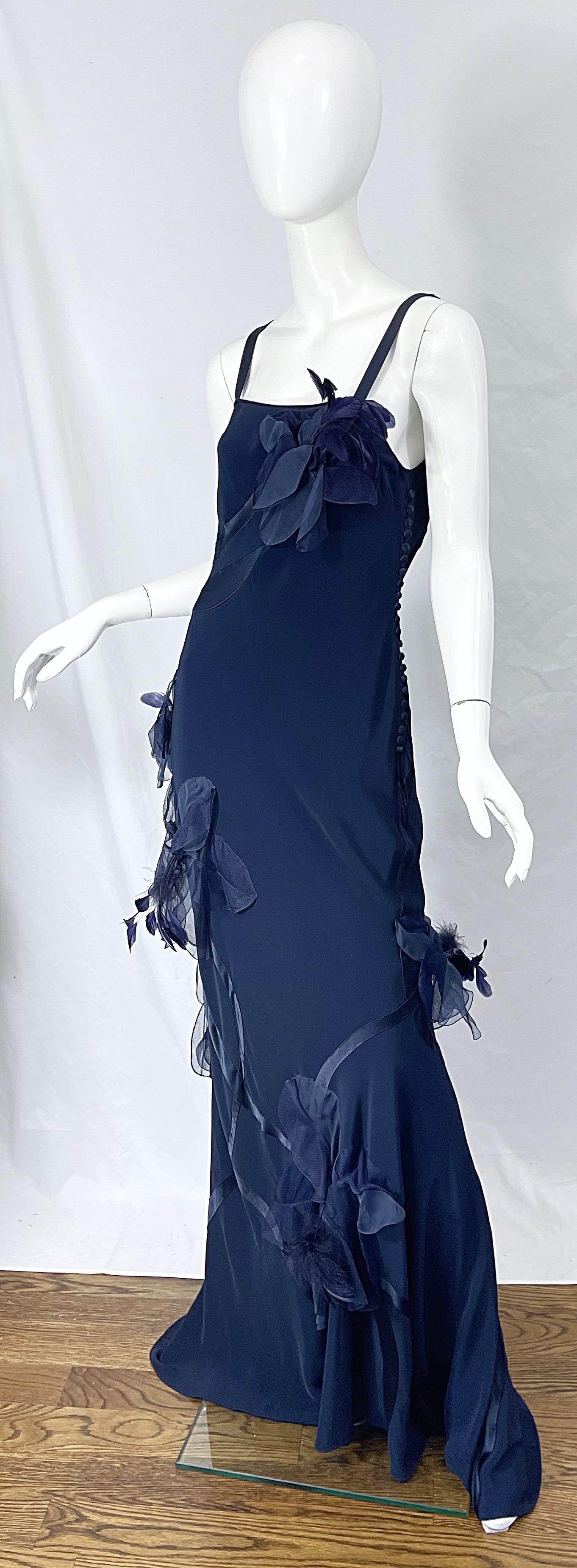  John Galliano - Robe en satin et soie à plumes bleu marine, taille 10, état neuf avec étiquettes, début des années 2000 Pour femmes 