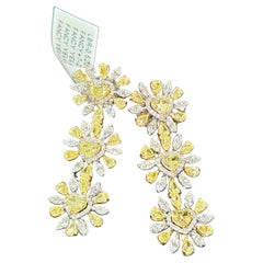 NWT Magnificent Fancy 9CT Yellow Diamond Heart Dangle Pendientes de oro